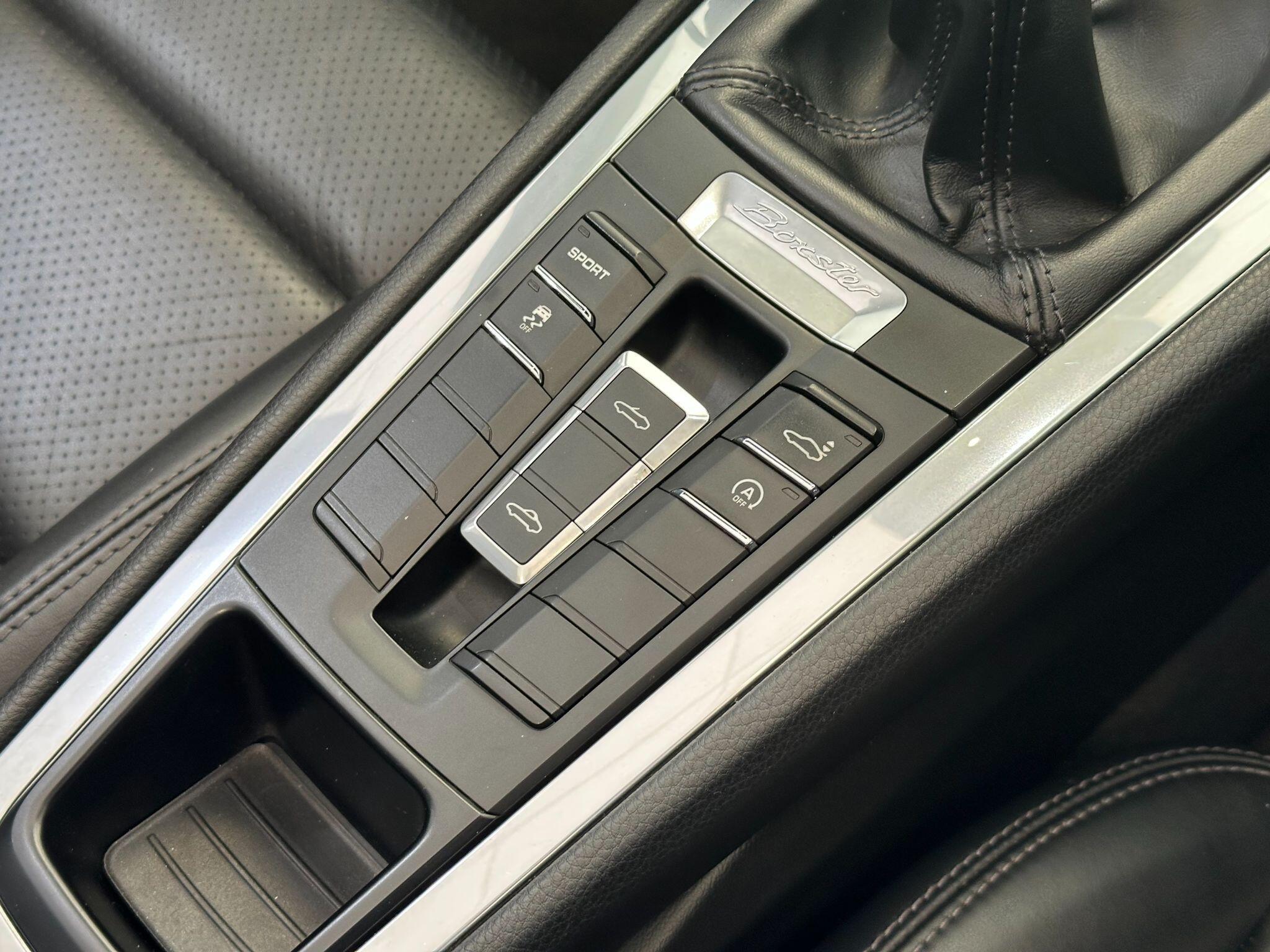 Porsche Boxster - Image 8