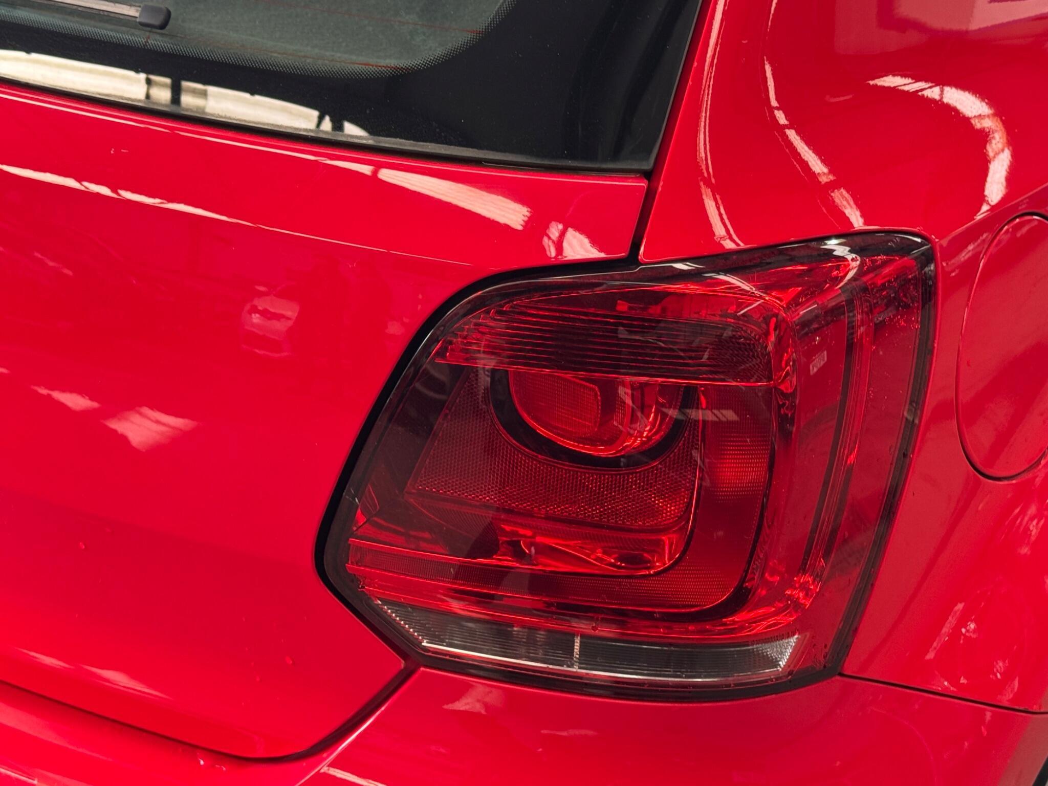 Volkswagen Polo - Image 12