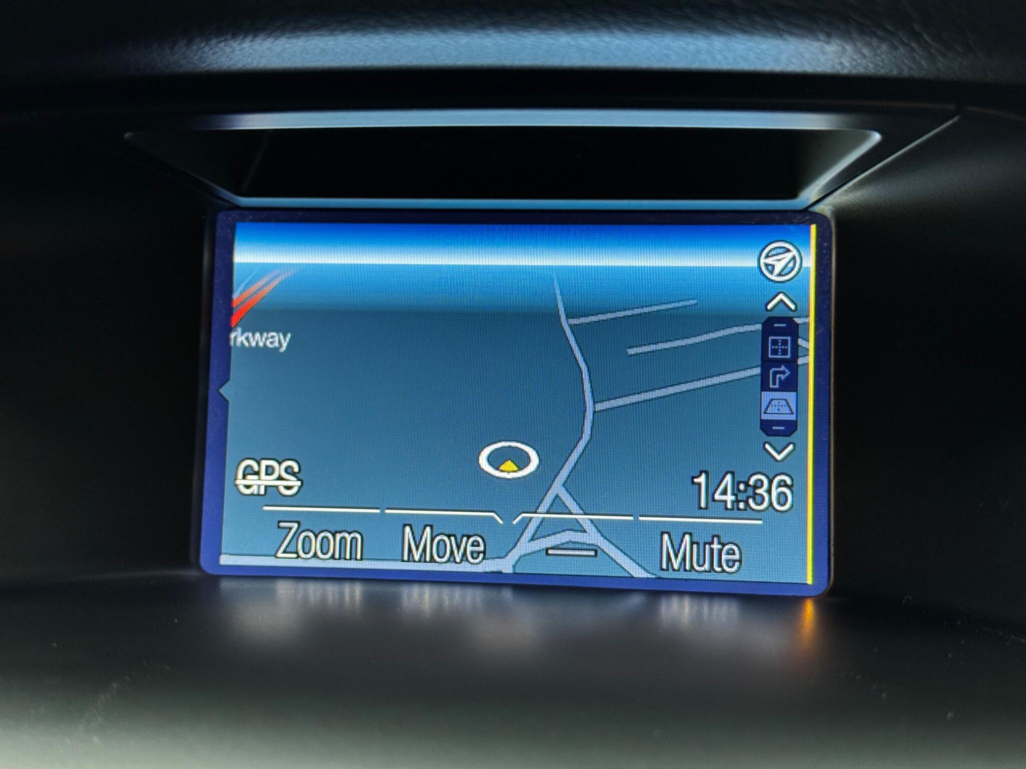 Ford Focus - Image 24