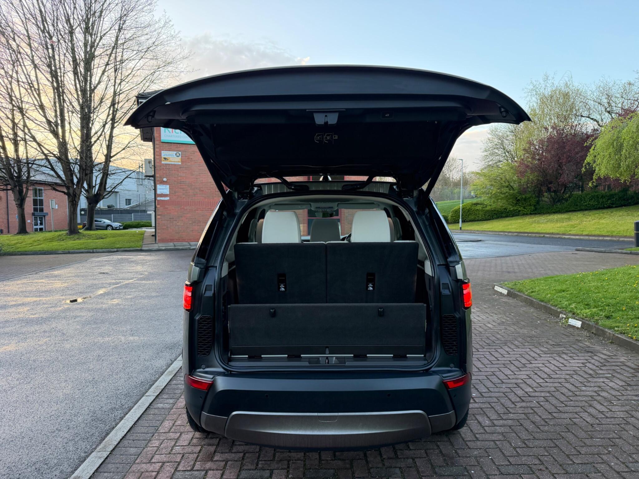 Land Rover Discovery - Image 26