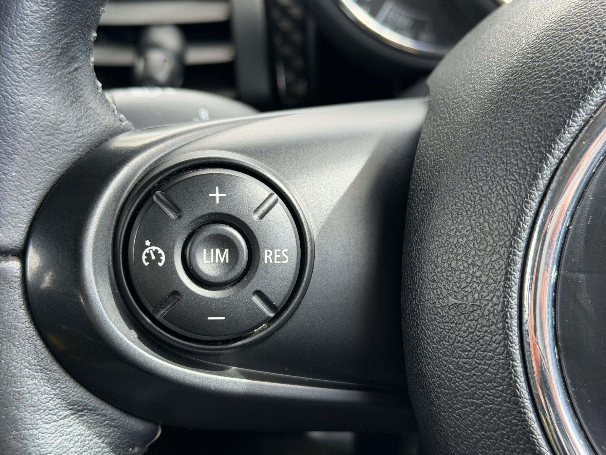 MINI Hatch - Image 27