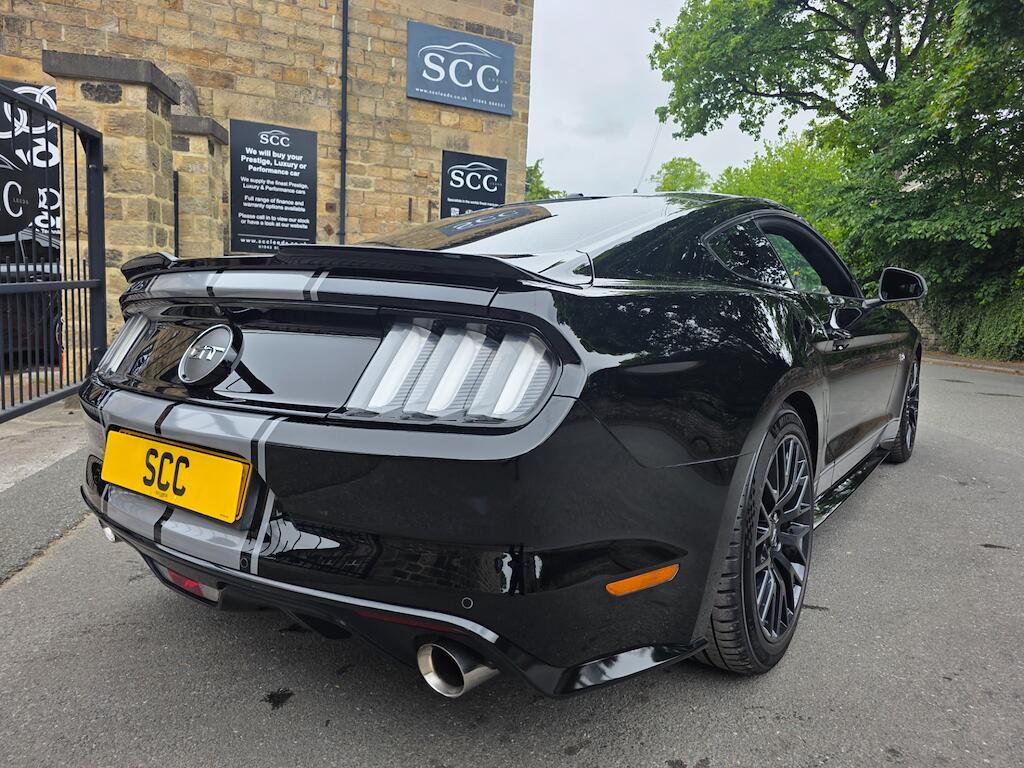 Ford Mustang - Image 7