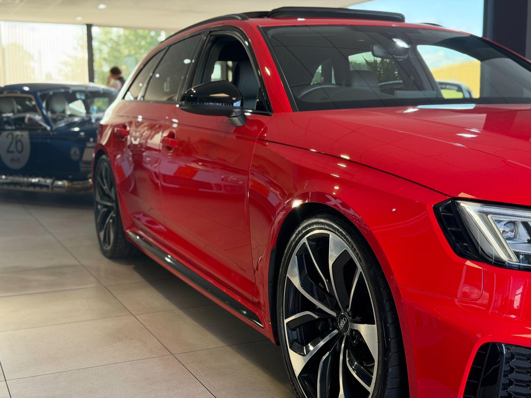 Audi Rs4 Avant - Image 12
