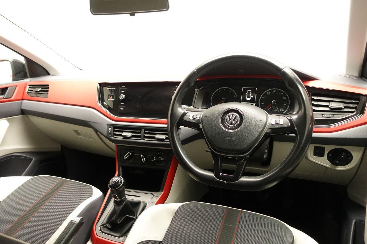 Volkswagen Polo - Image 15