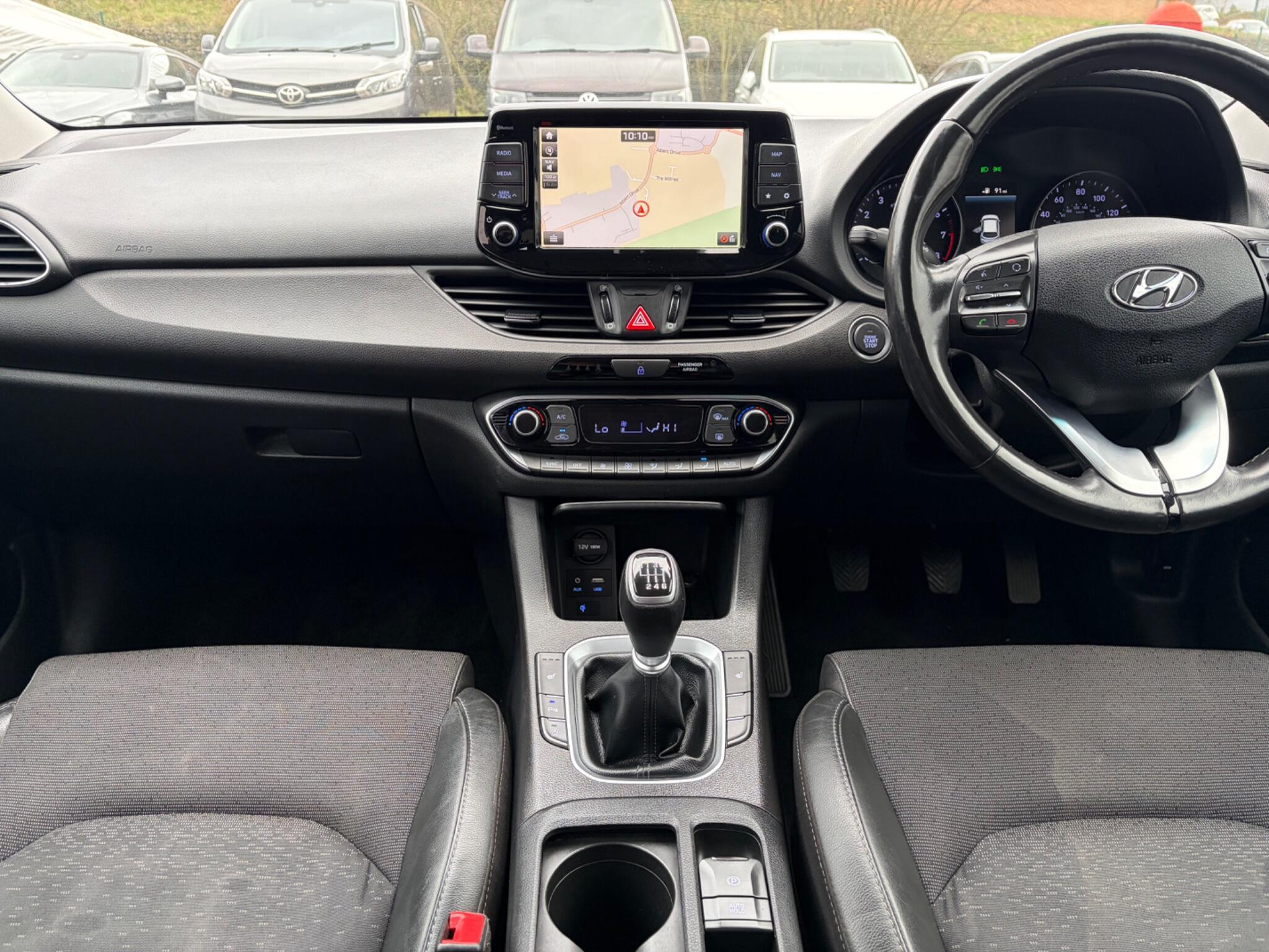 Hyundai i30 - Image 17