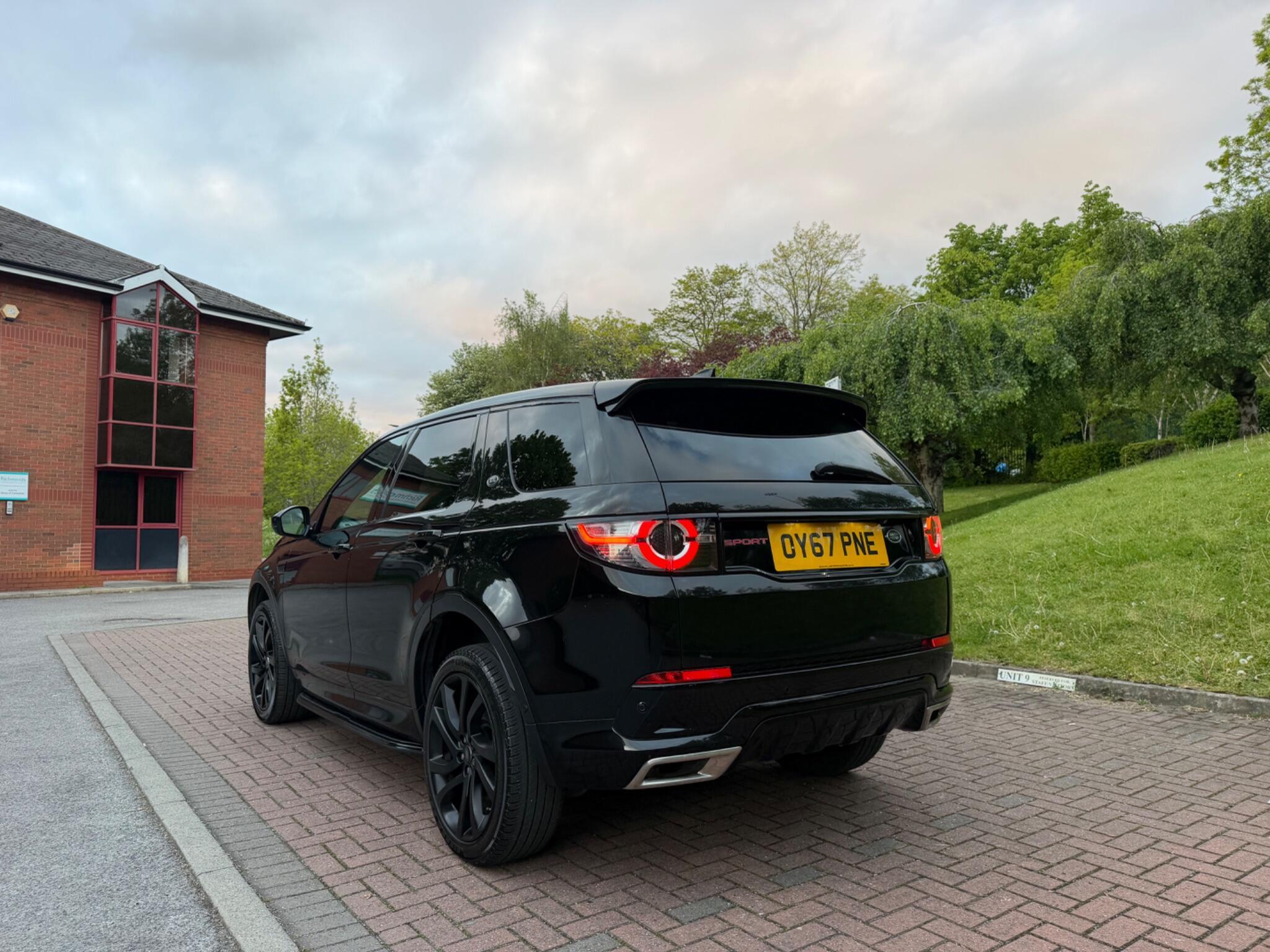 Land Rover DISCOVERY SPORT - Image 11