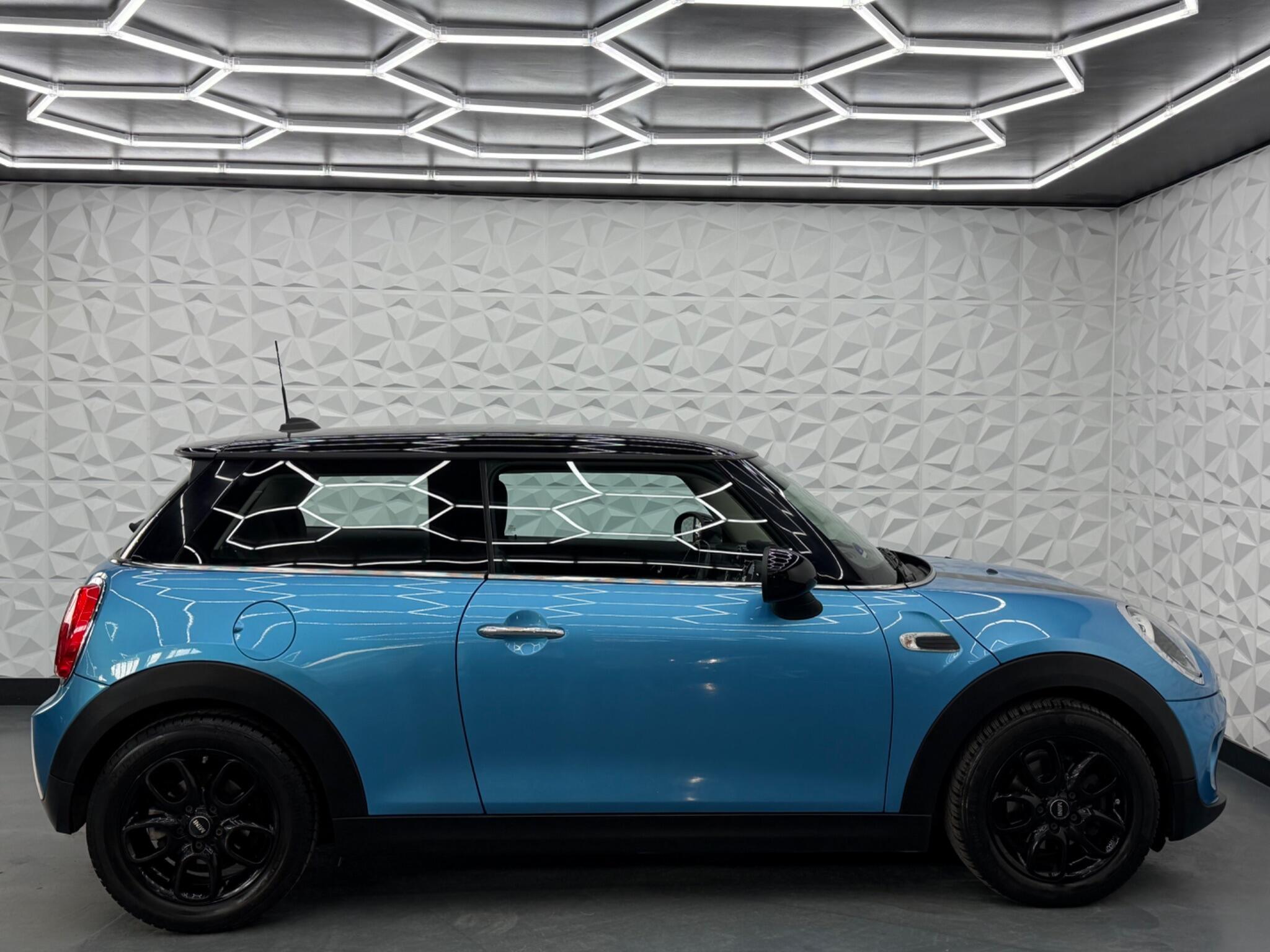 MINI Hatch - Image 10