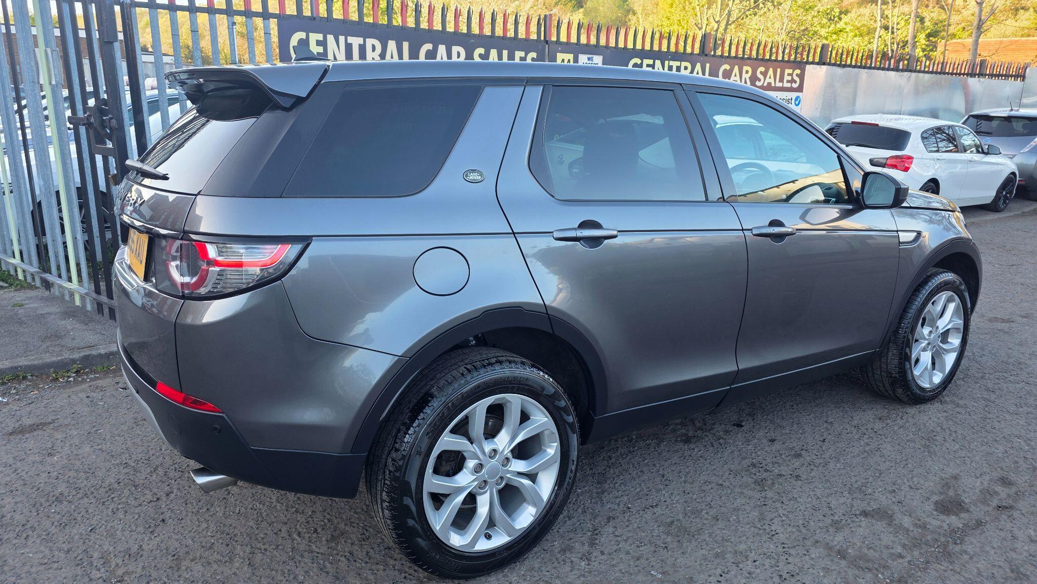 Land Rover DISCOVERY SPORT - Image 12