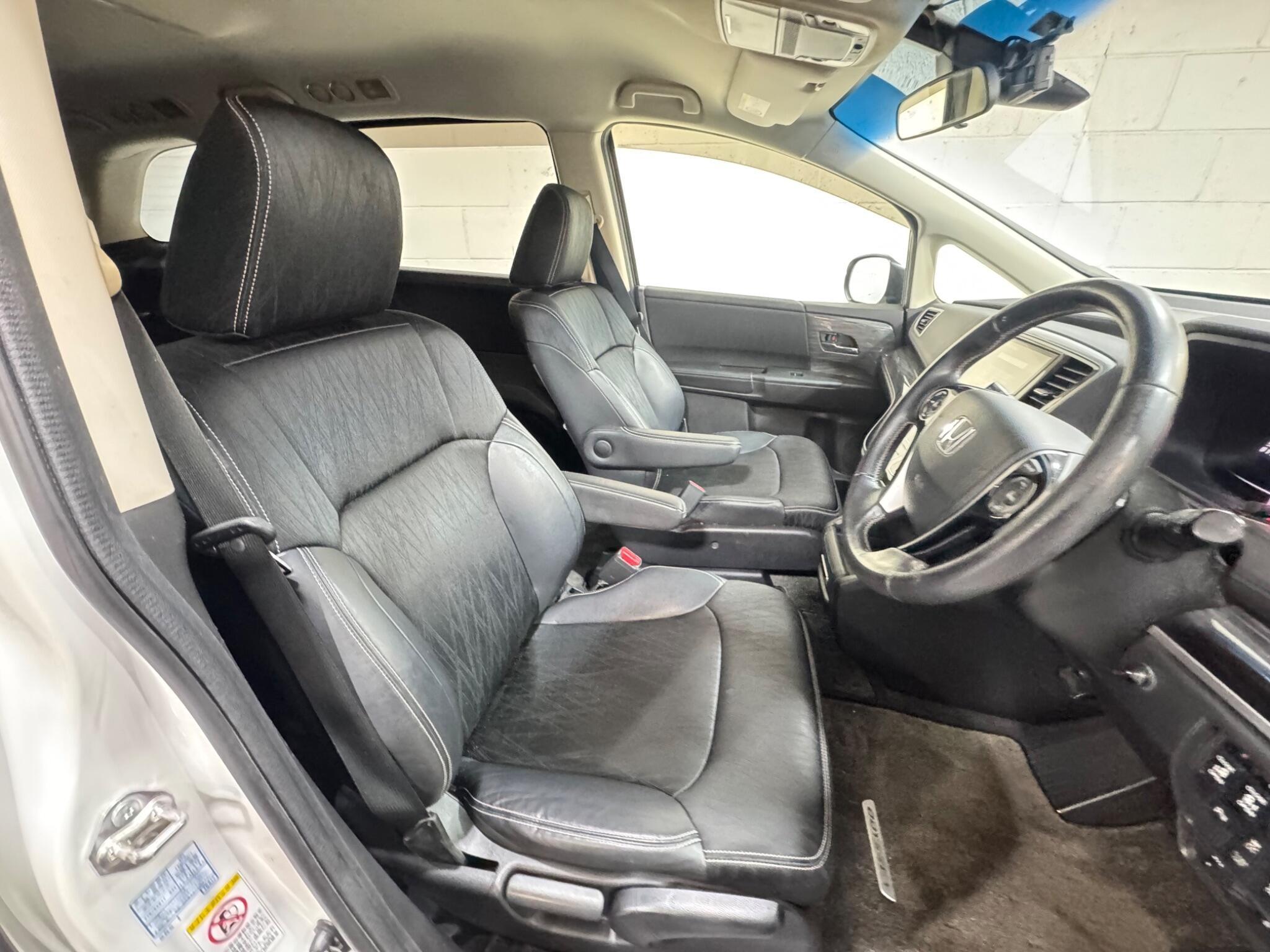 Honda Odyssey - Image 8