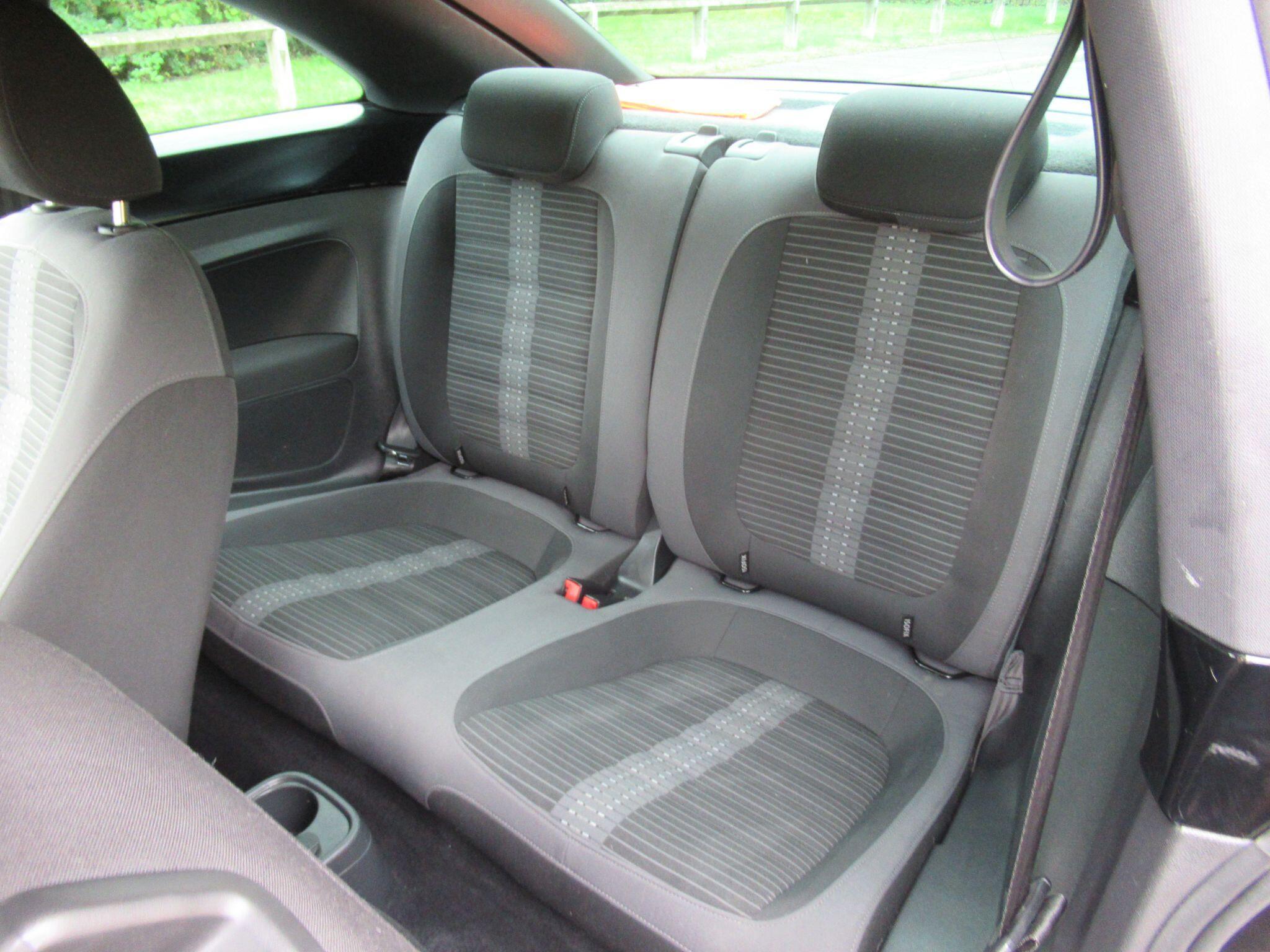 Volkswagen Beetle - Image 16