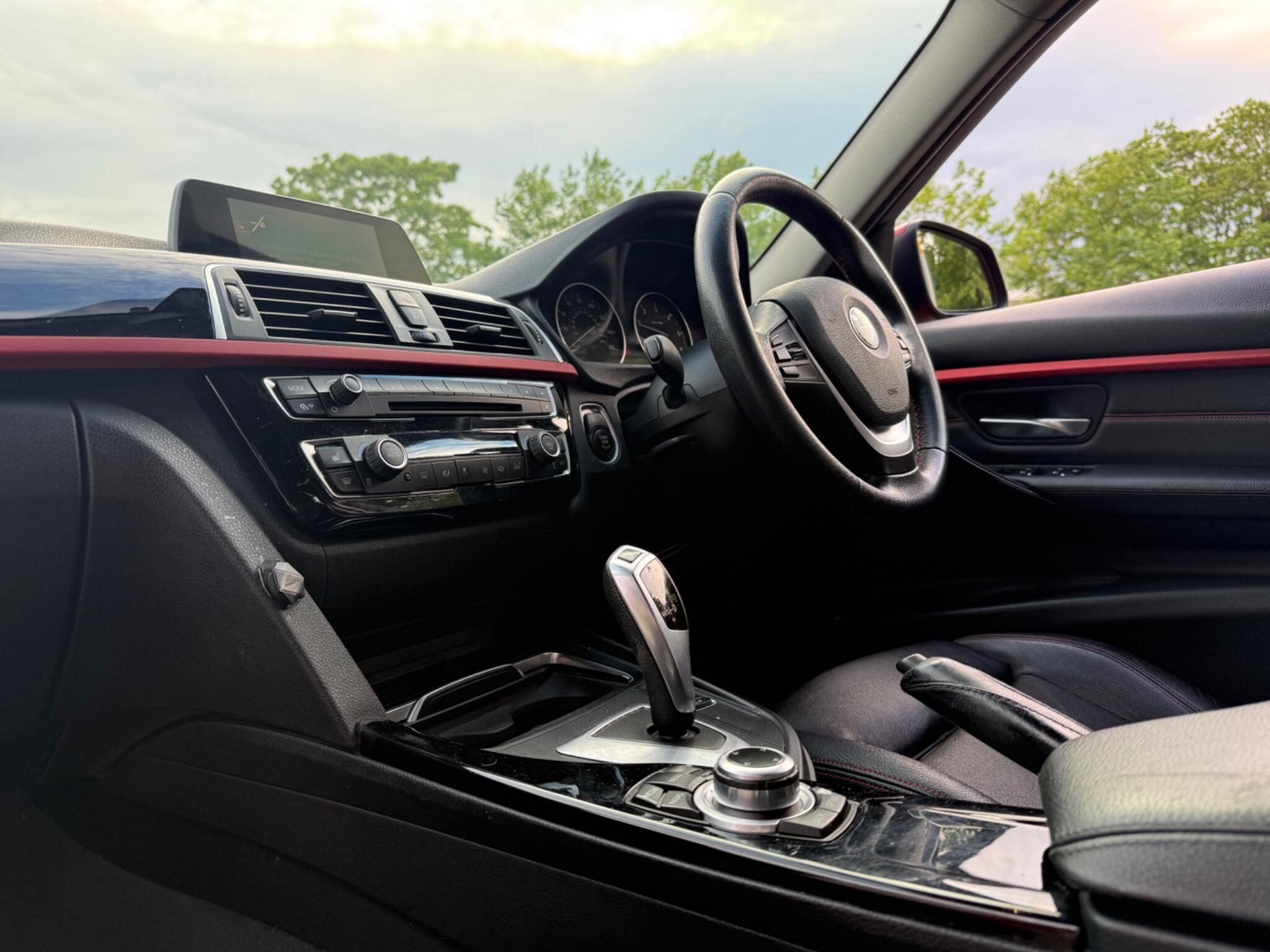 BMW 3 Series - Image 9