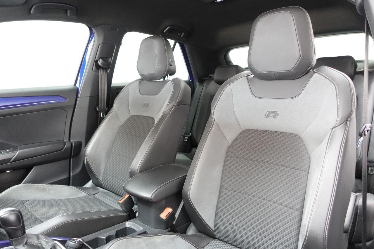 Volkswagen T-Roc - Image 18