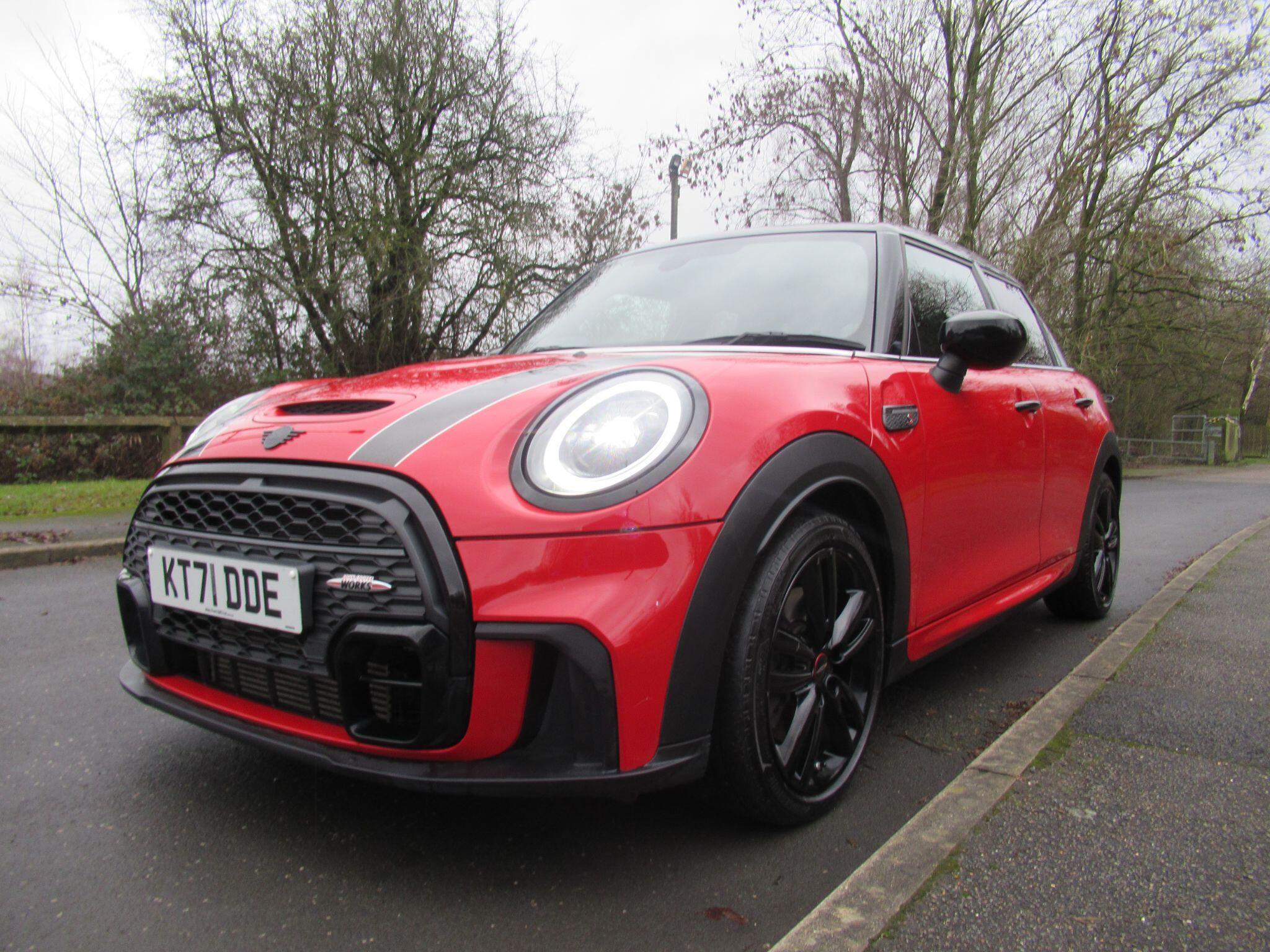 MINI Hatch - Image 8