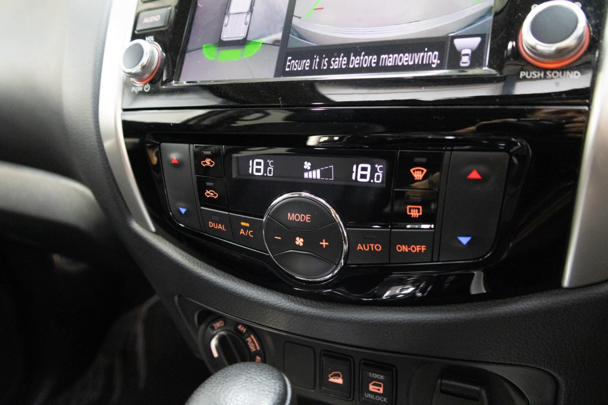 Nissan NAVARA - Image 15