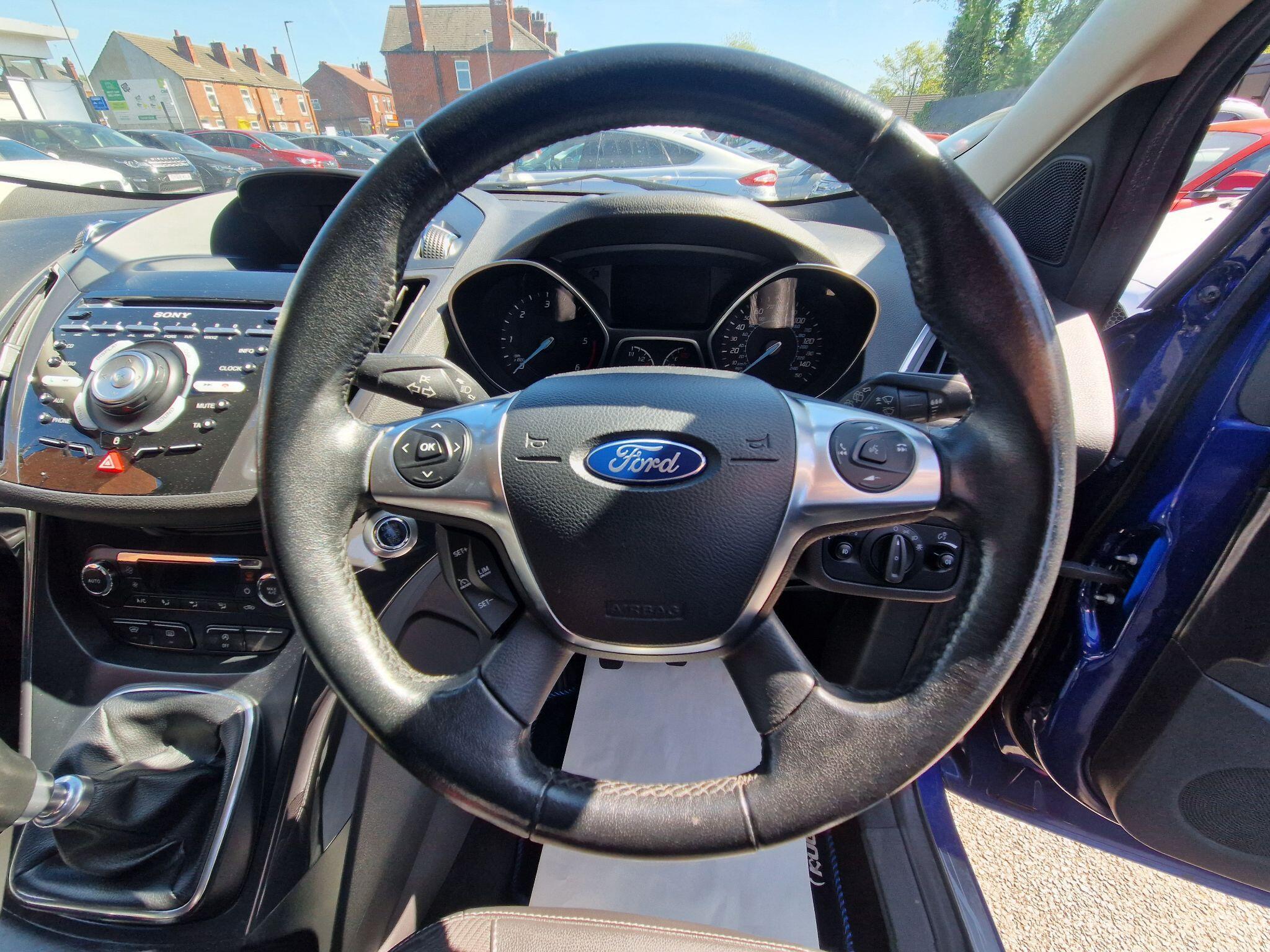Ford Kuga - Image 45