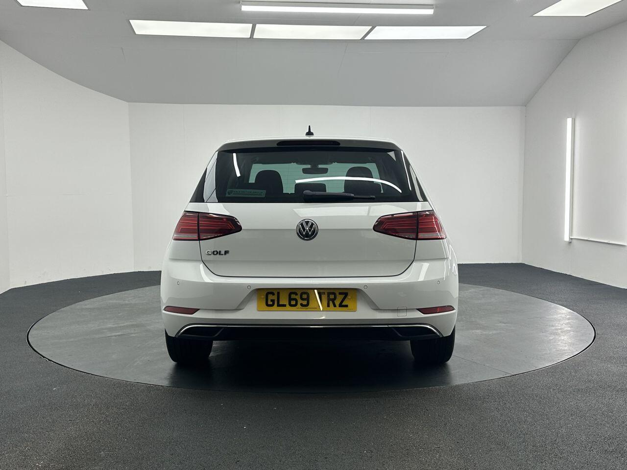 Volkswagen Golf - Image 8