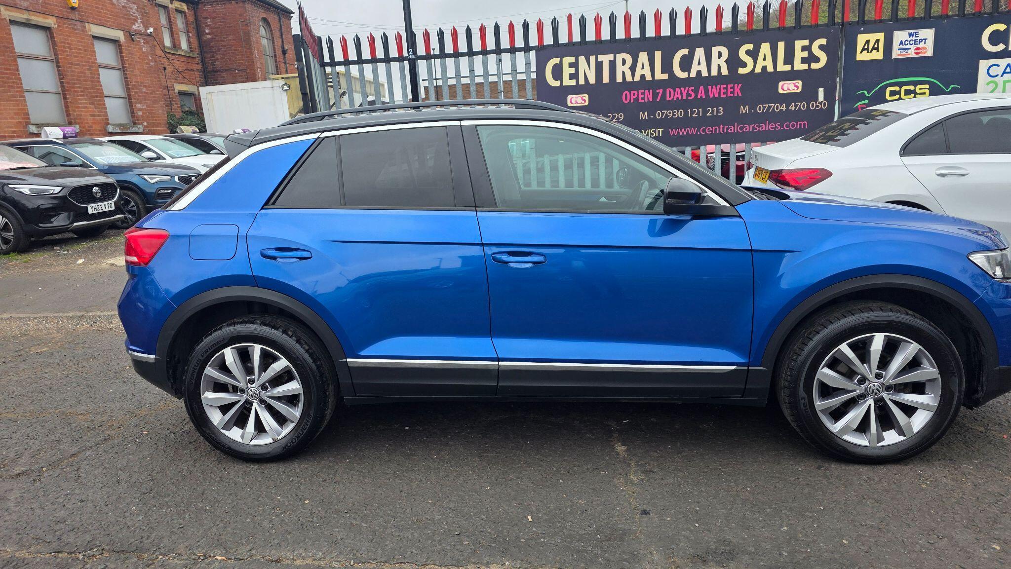 Volkswagen T-Roc - Image 6