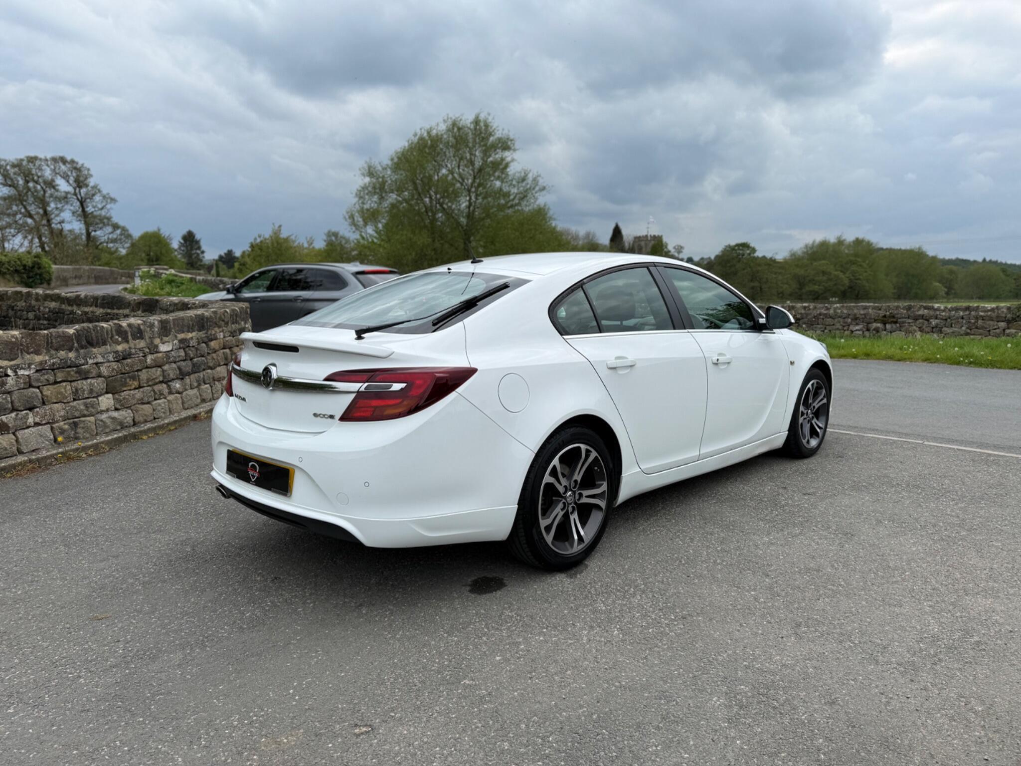 Vauxhall Insignia - Image 18