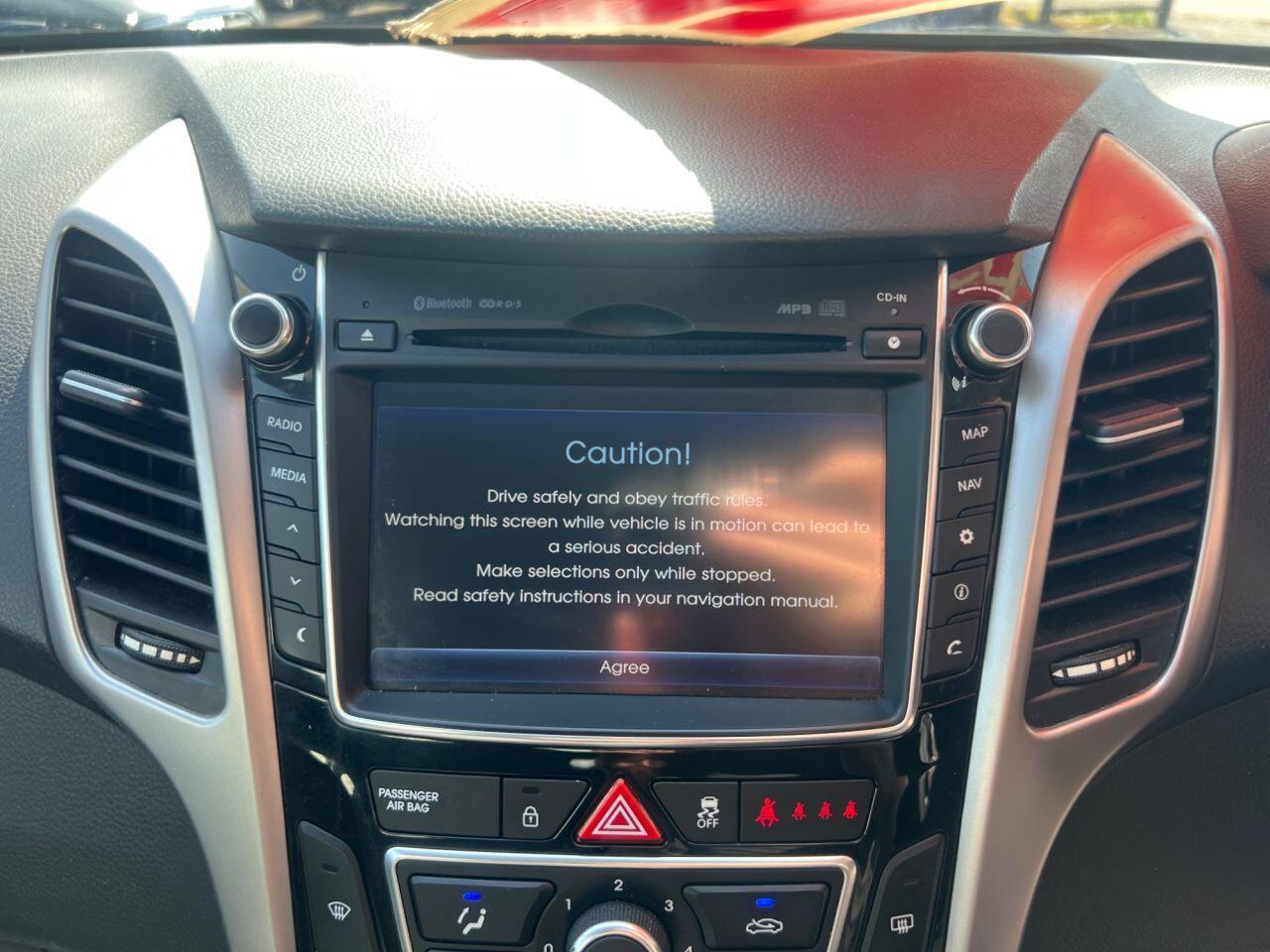 Hyundai i30 - Image 21