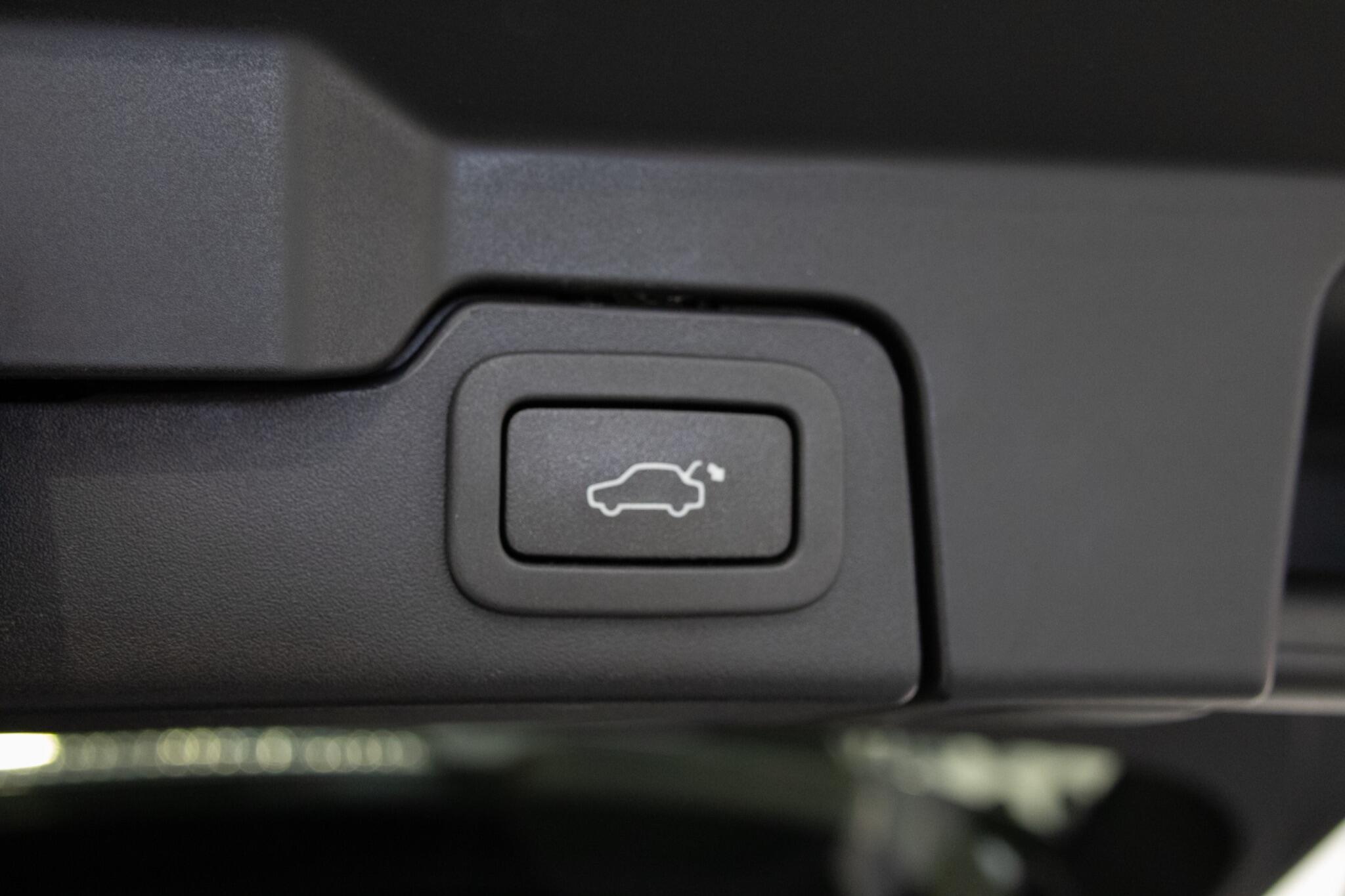 Land Rover Range Rover Evoque - Image 9