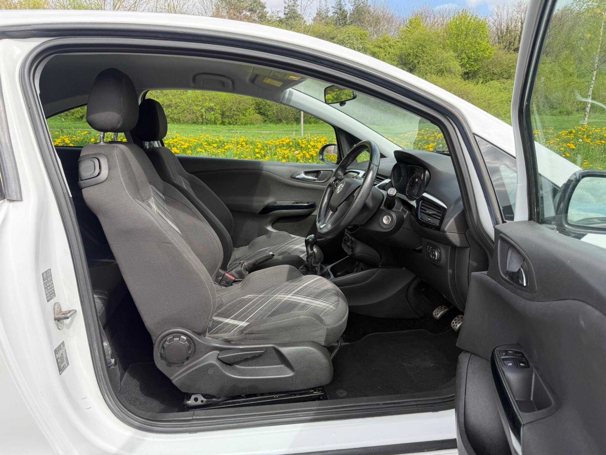 Vauxhall Corsa - Image 13
