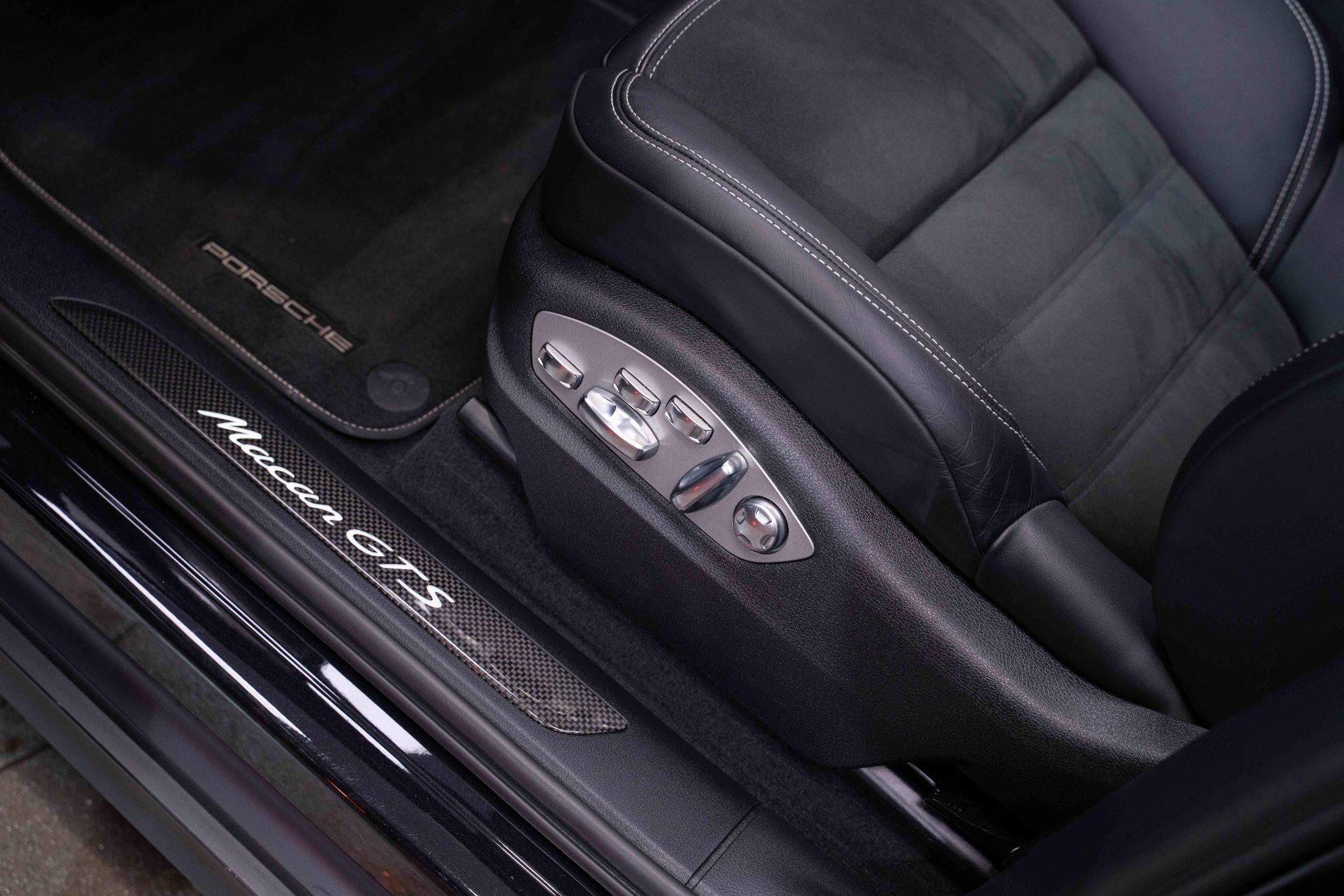 Porsche Macan - Image 49