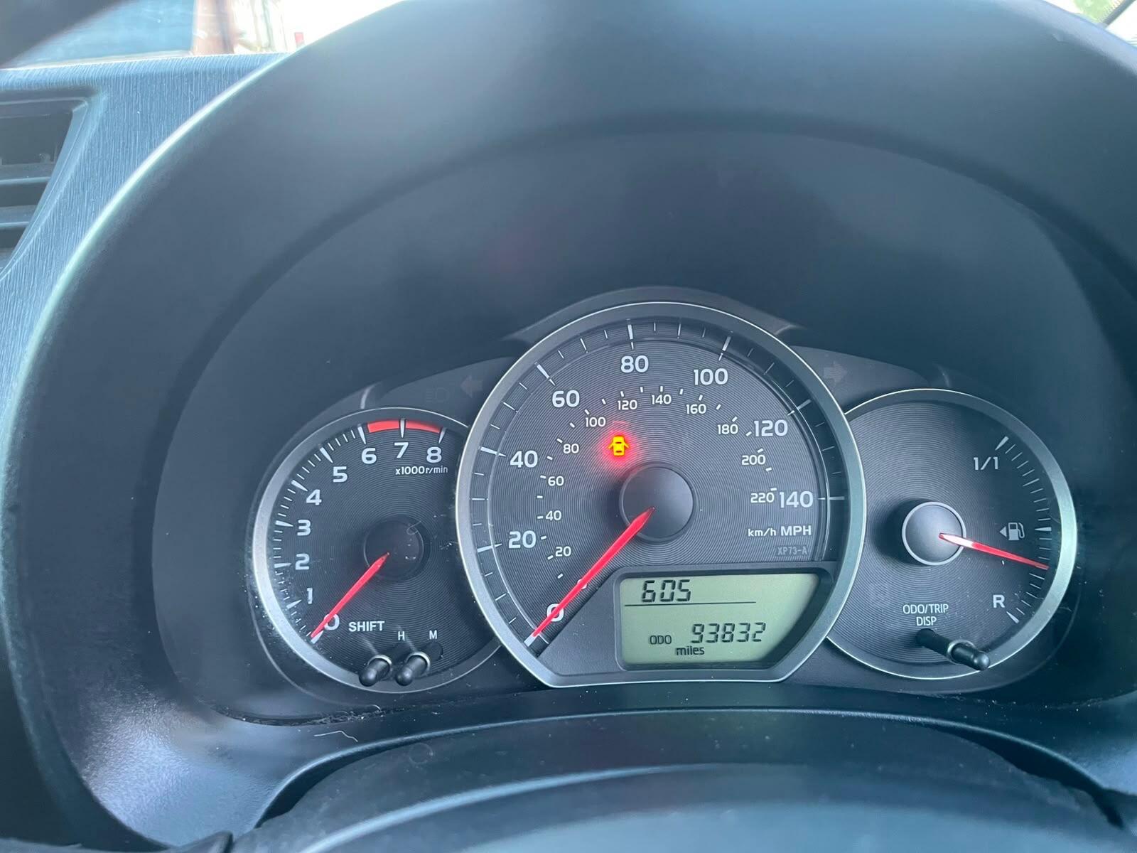 Toyota Yaris - Image 16