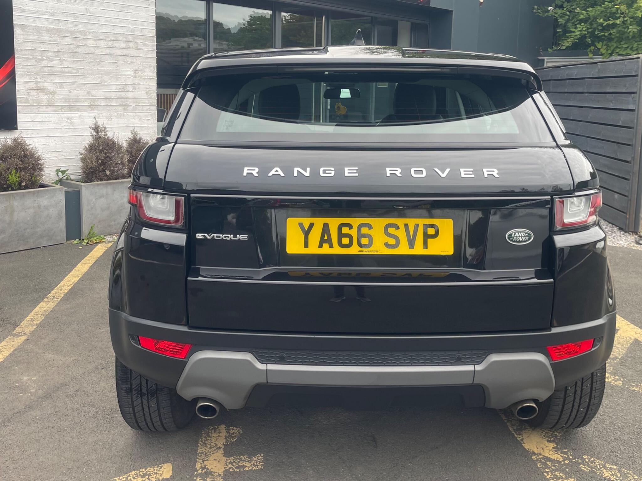 Land Rover Range Rover Evoque - Image 17