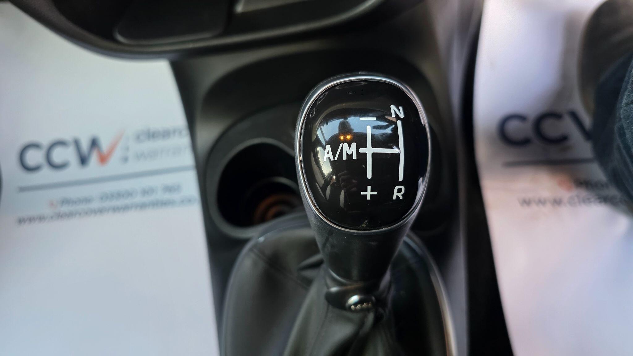 Fiat 500L - Image 27