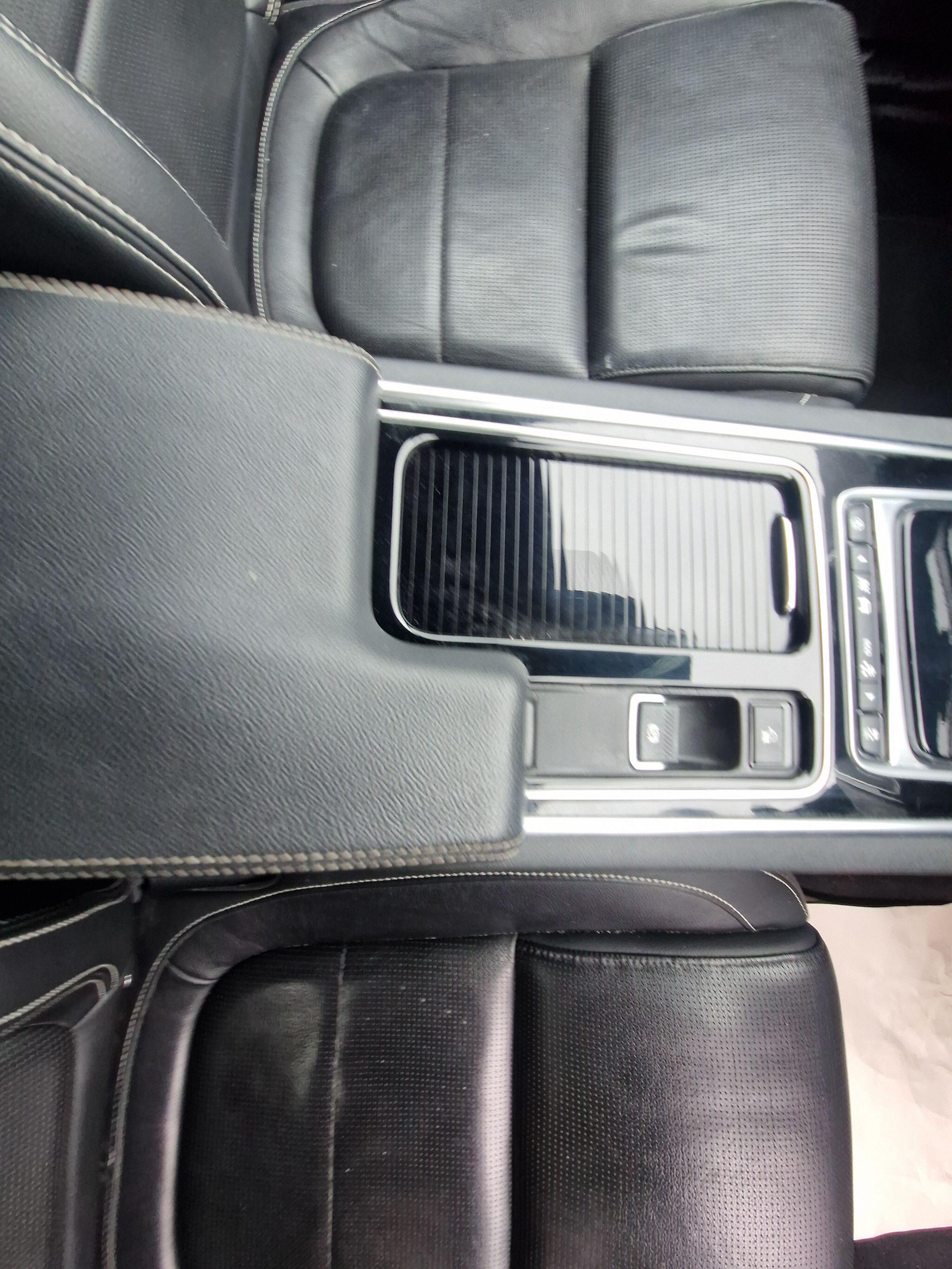 Jaguar XE - Image 29