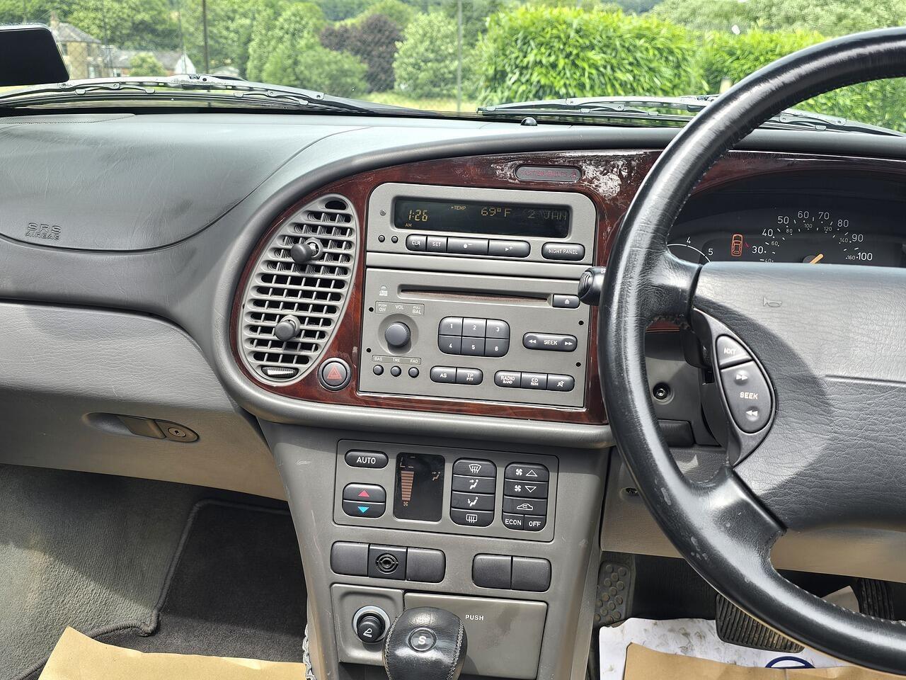 Saab 9-3 - Image 11