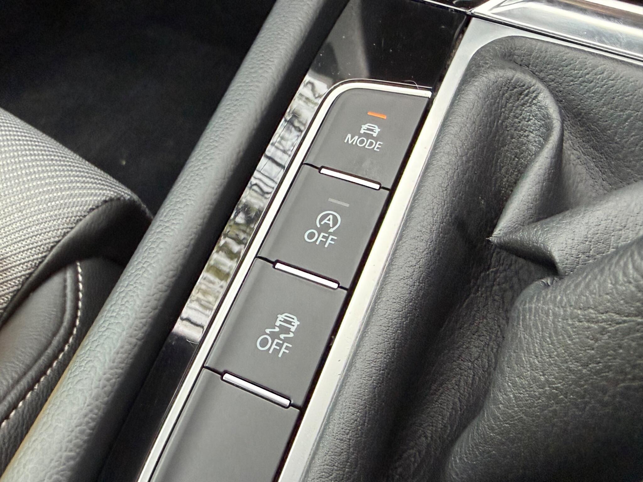 Volkswagen Passat - Image 43