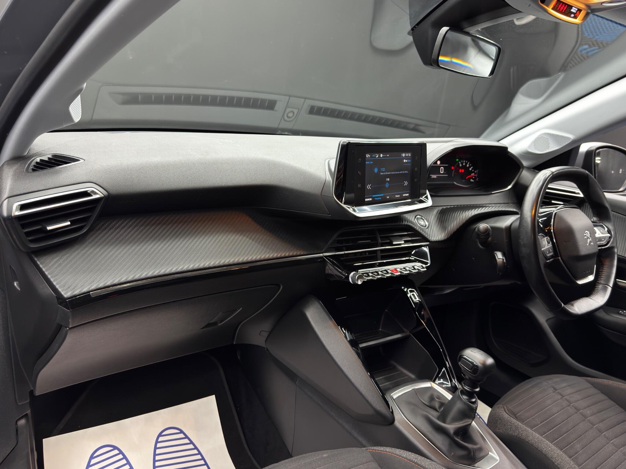 Peugeot 208 - Image 11