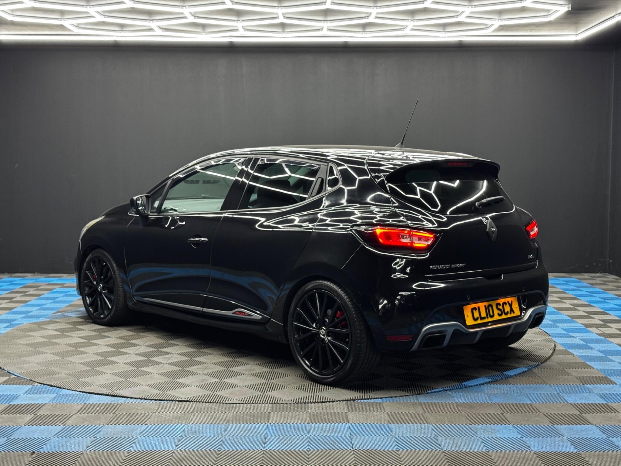 Renault Clio - Image 7