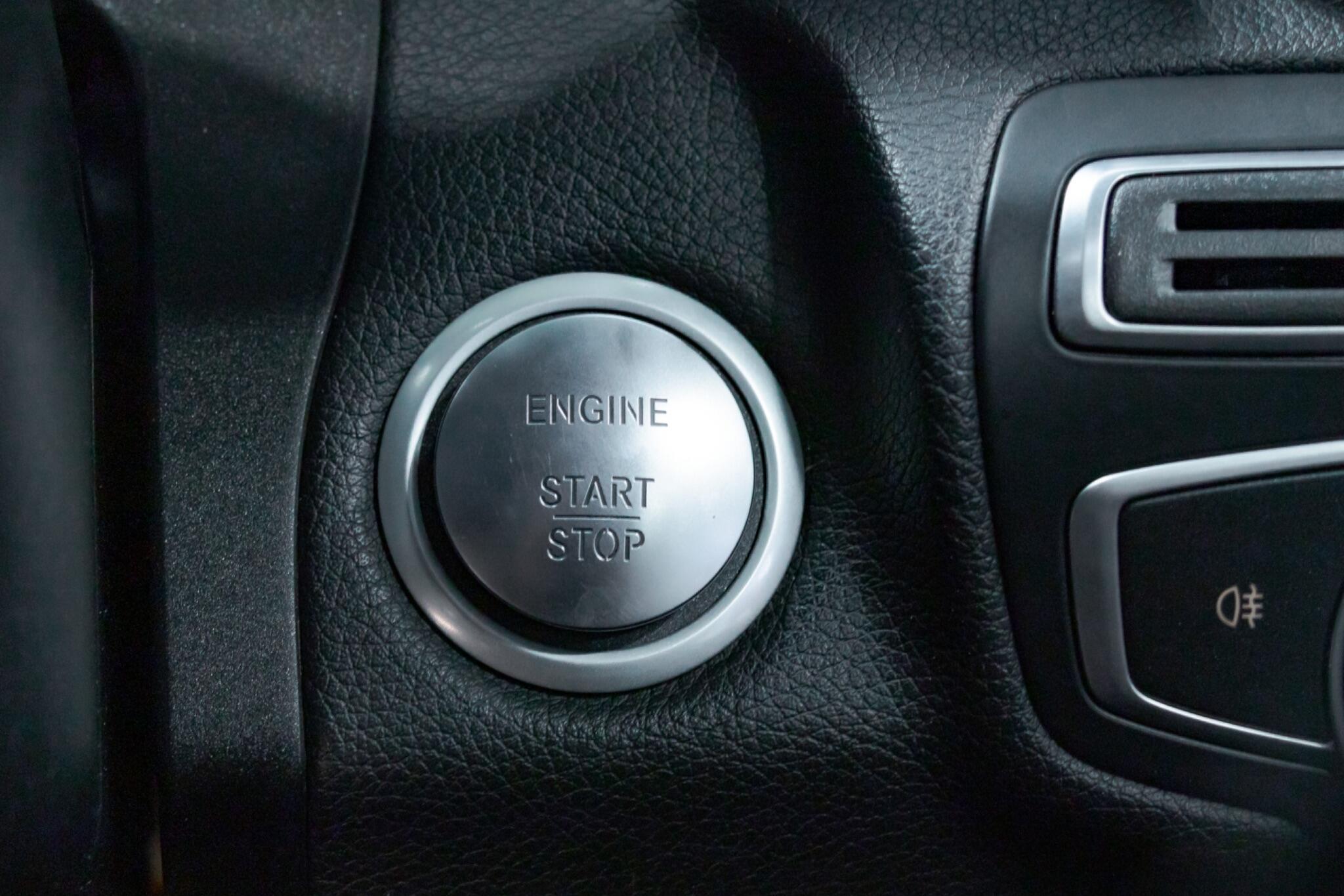 Mercedes C Class - Image 33