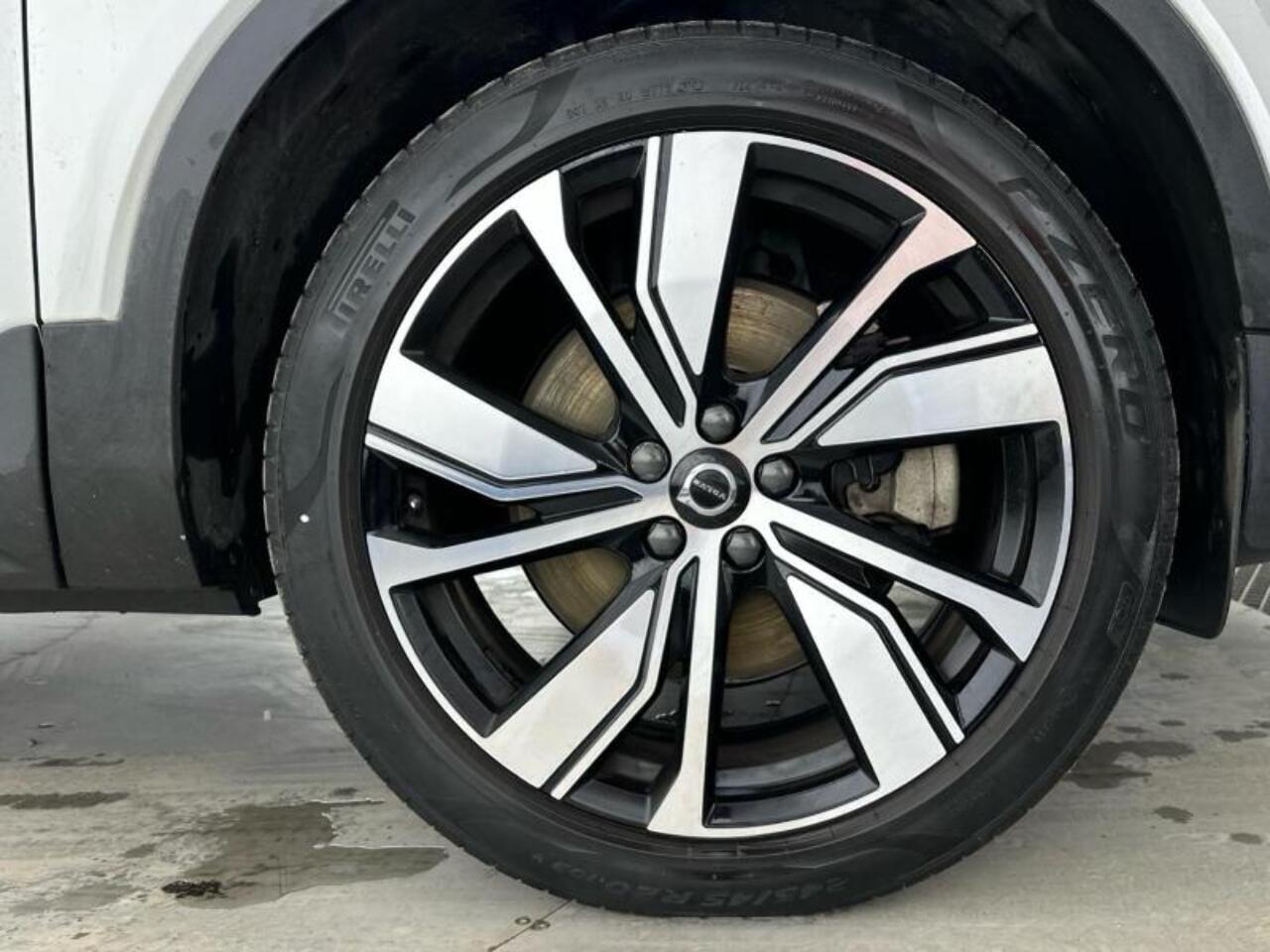 Volvo XC40 - Image 8