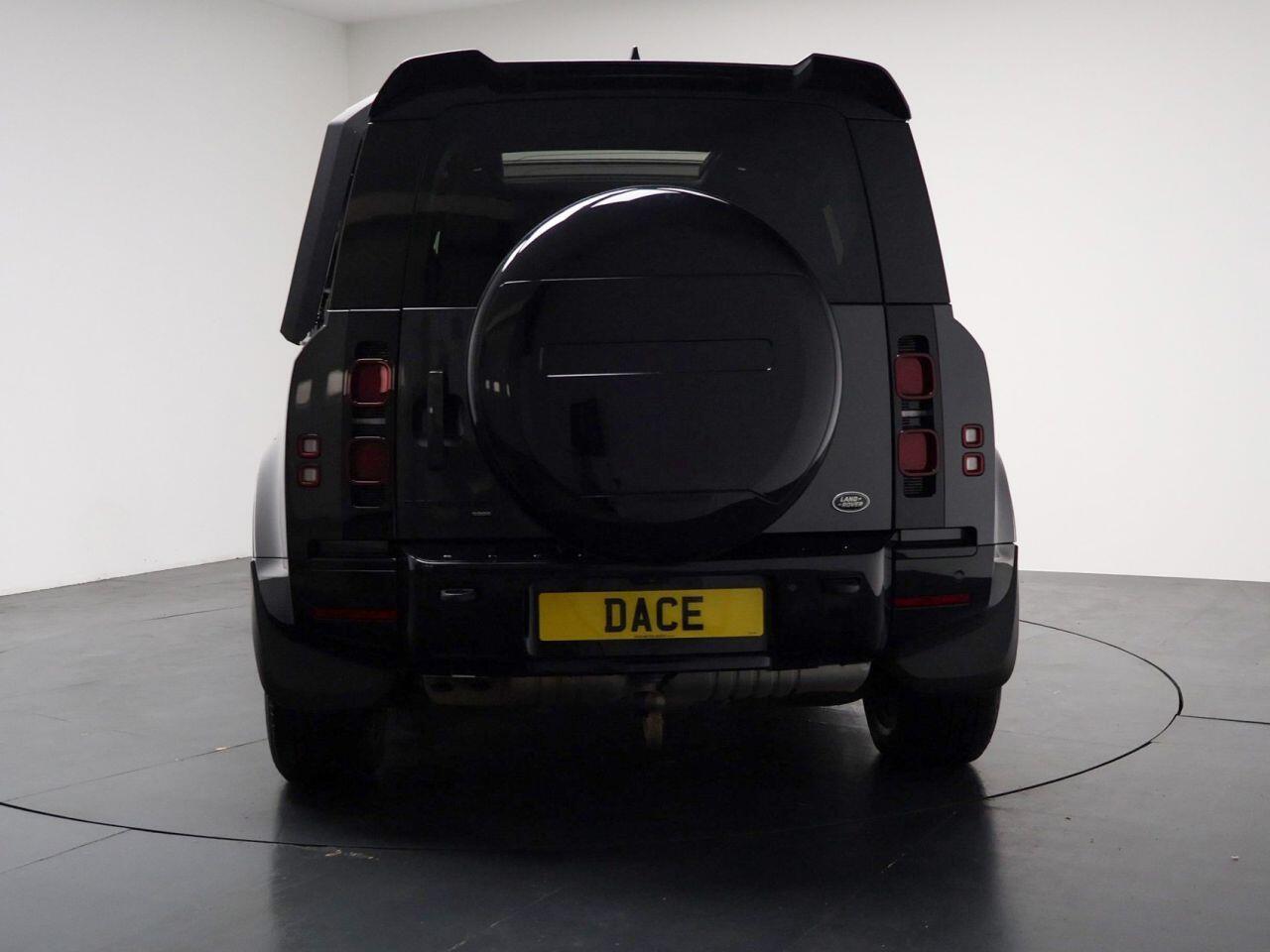 Land Rover Defender 110 - Image 12