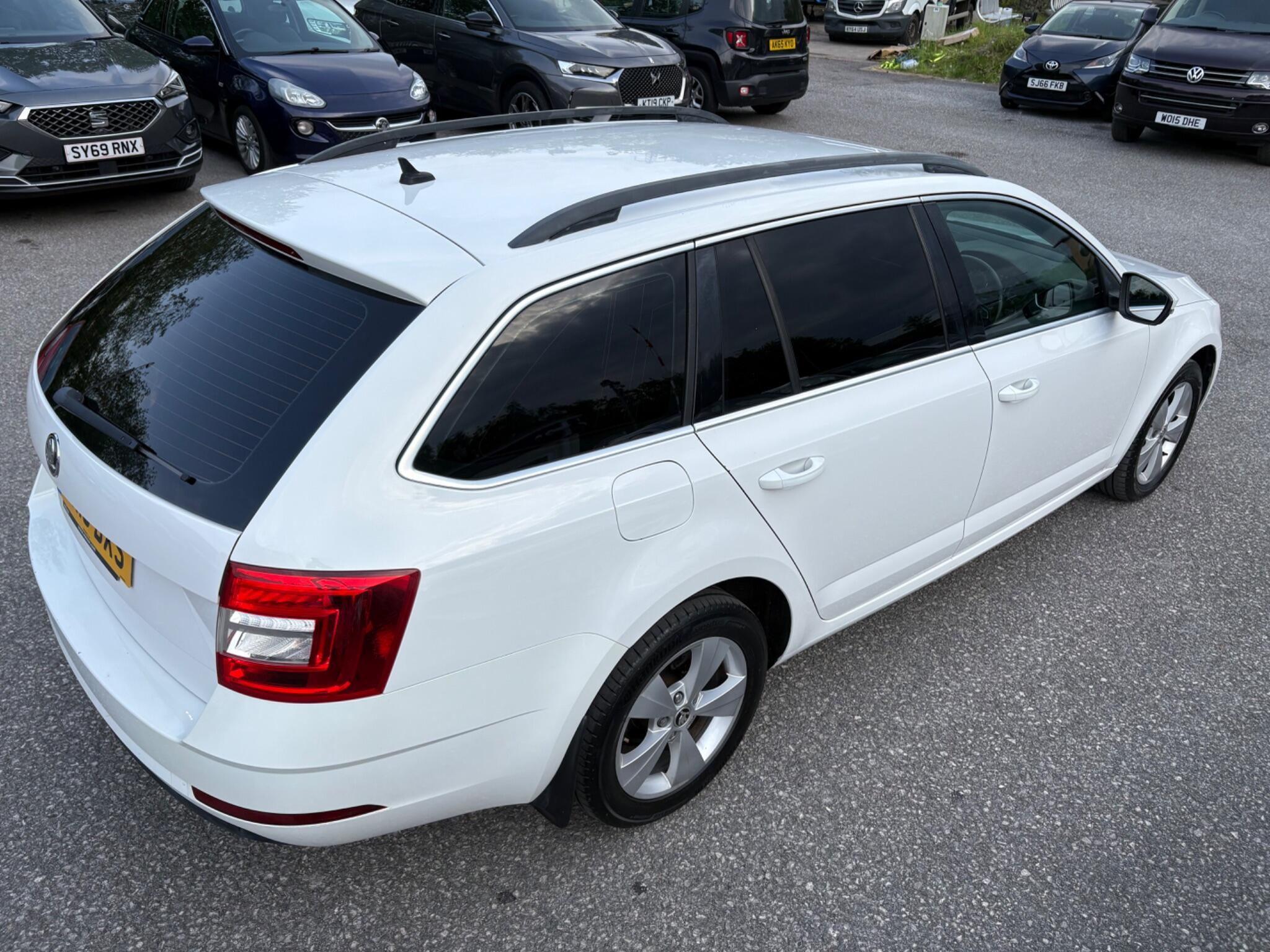 Skoda Octavia - Image 19