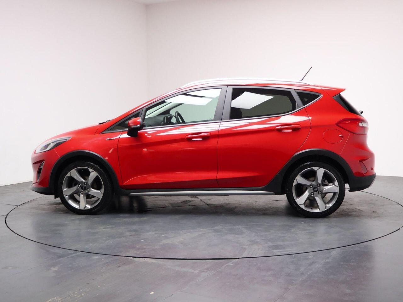 Ford Fiesta - Image 8