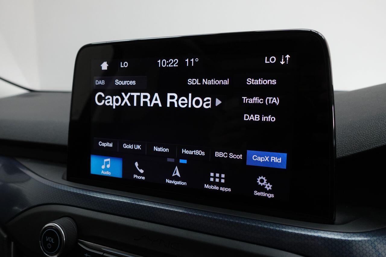 Ford Focus - Image 30