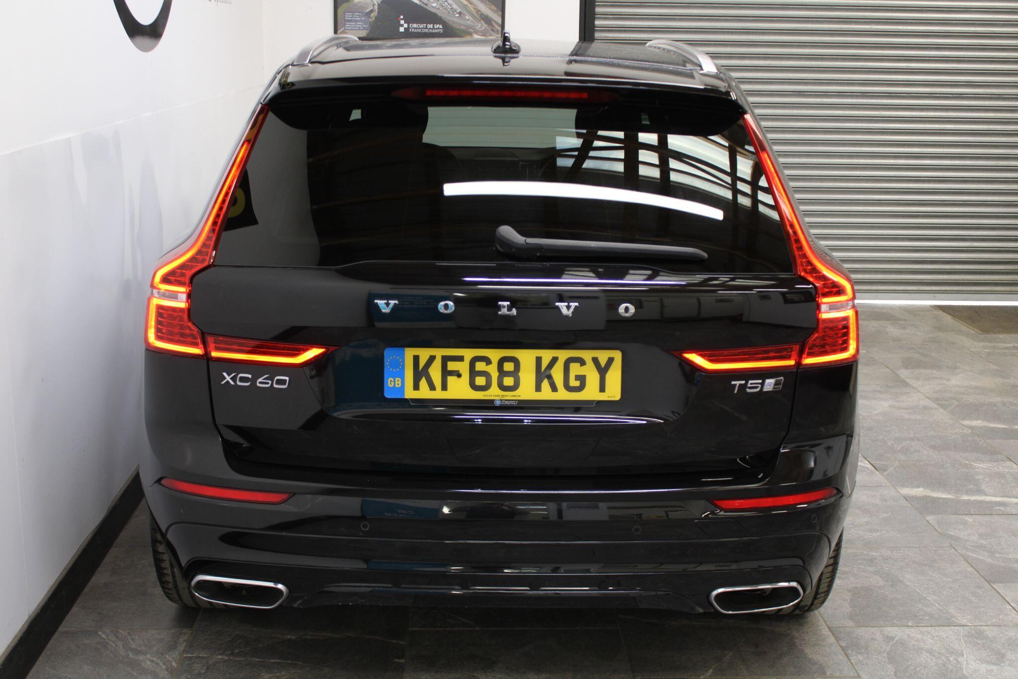 Volvo XC60 - Image 14