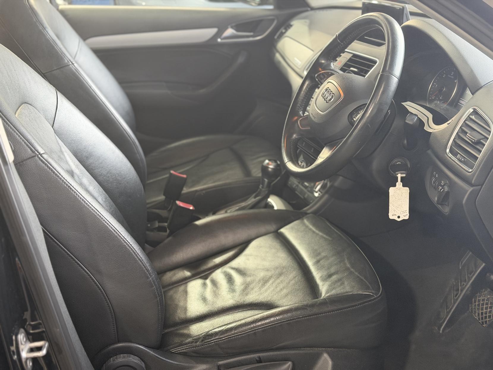 Audi Q3 - Image 19