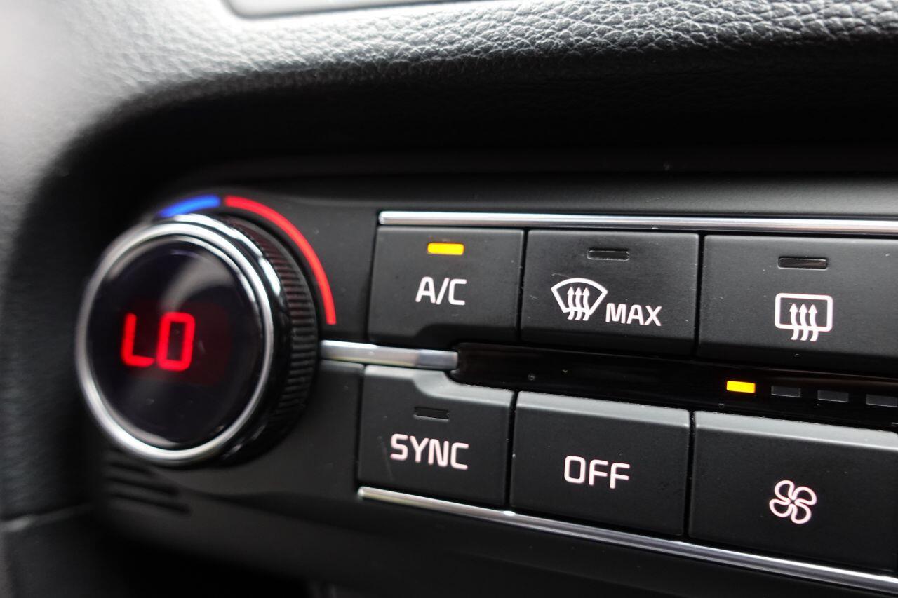 Kia ProCeed - Image 44