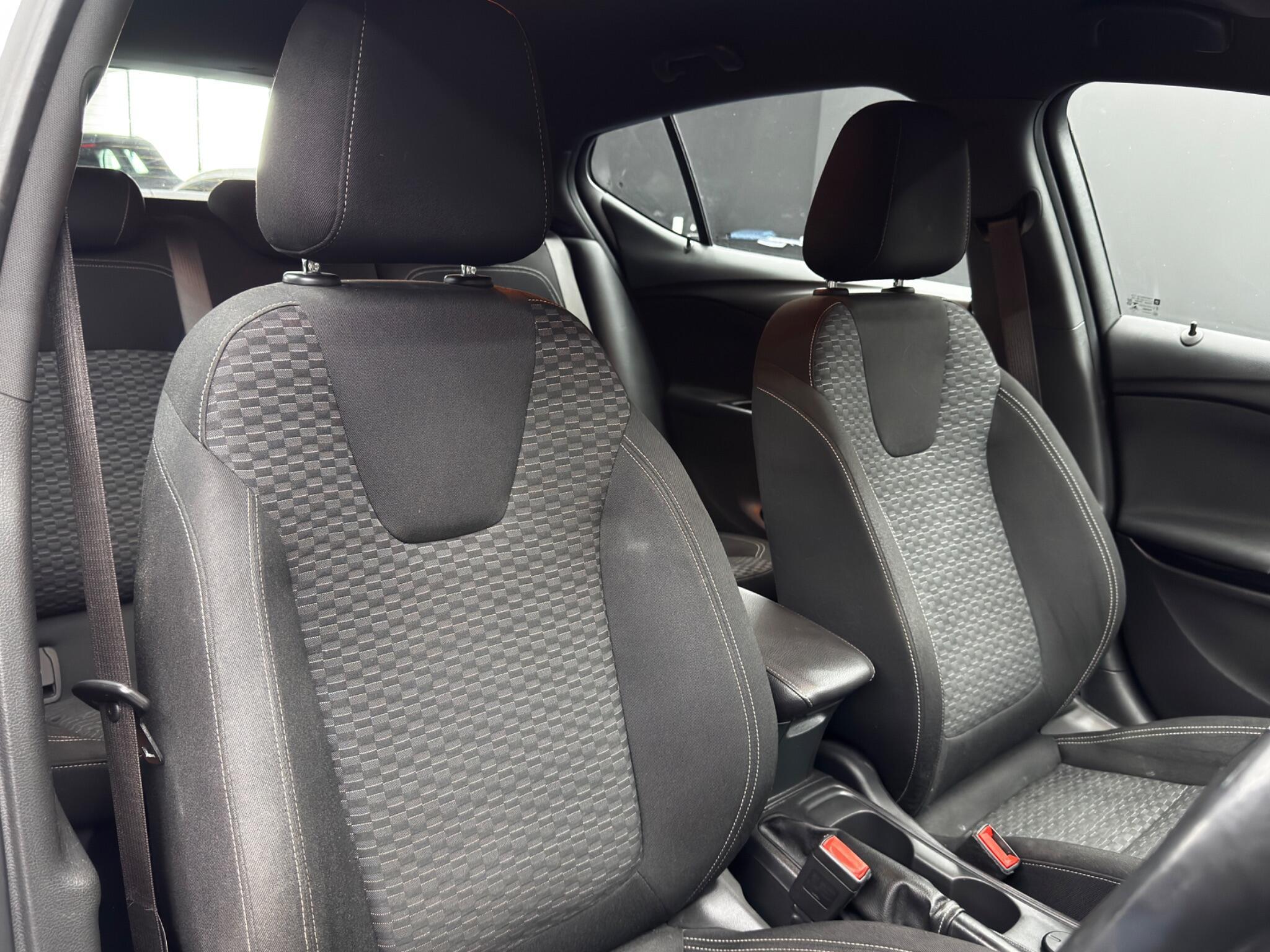 Vauxhall Astra - Image 12