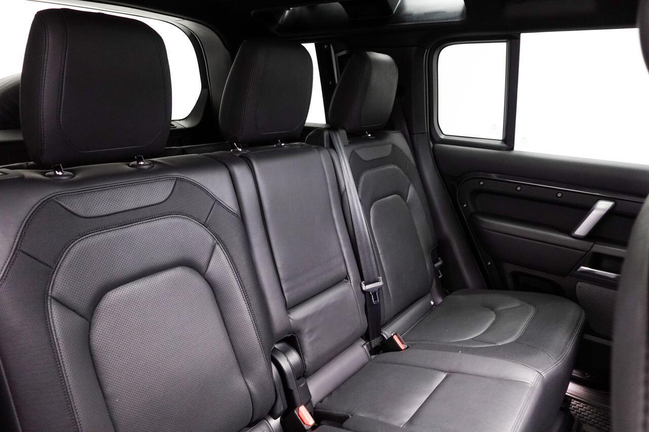 Land Rover Defender 110 - Image 26