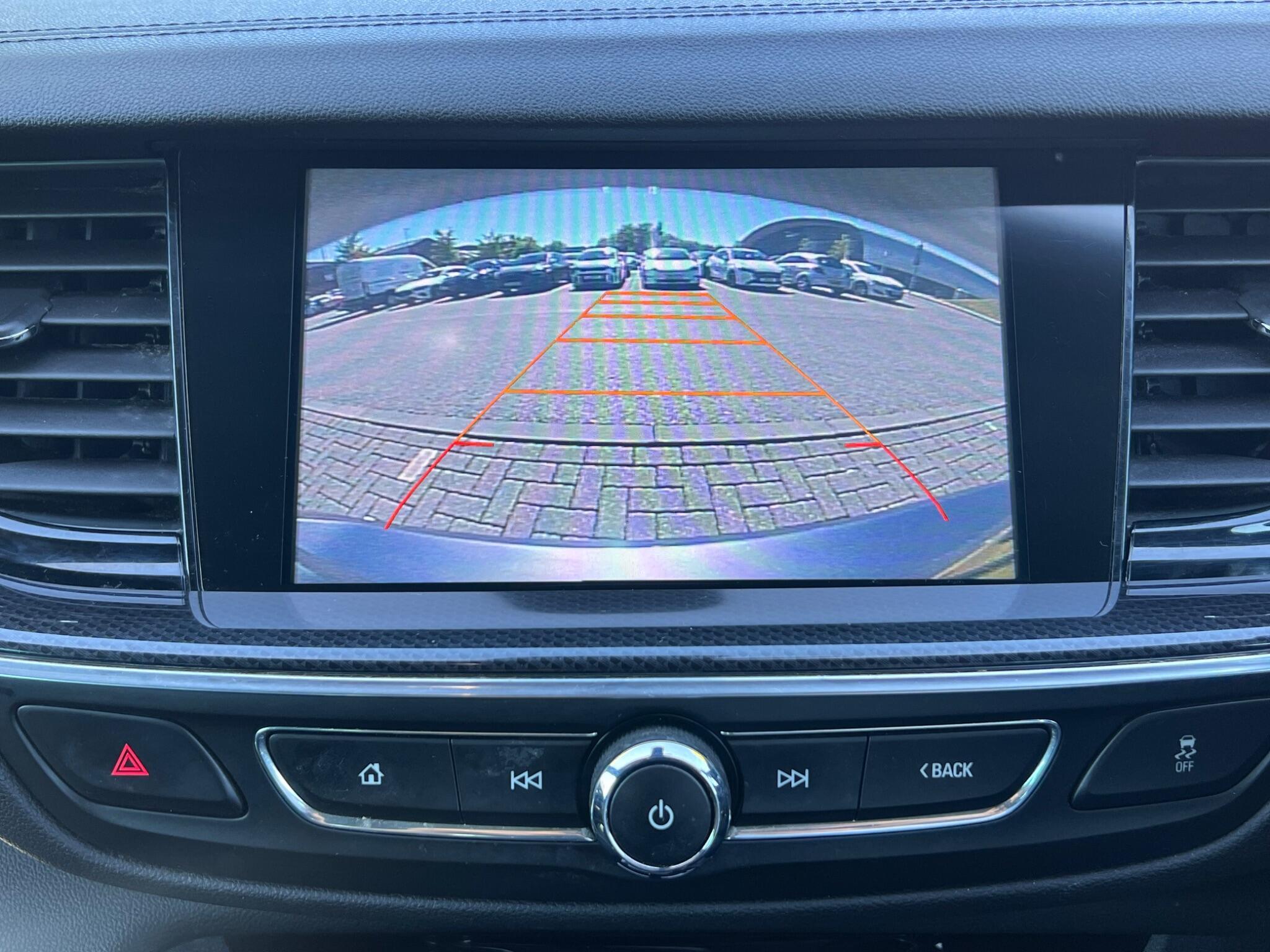 Vauxhall Insignia - Image 18