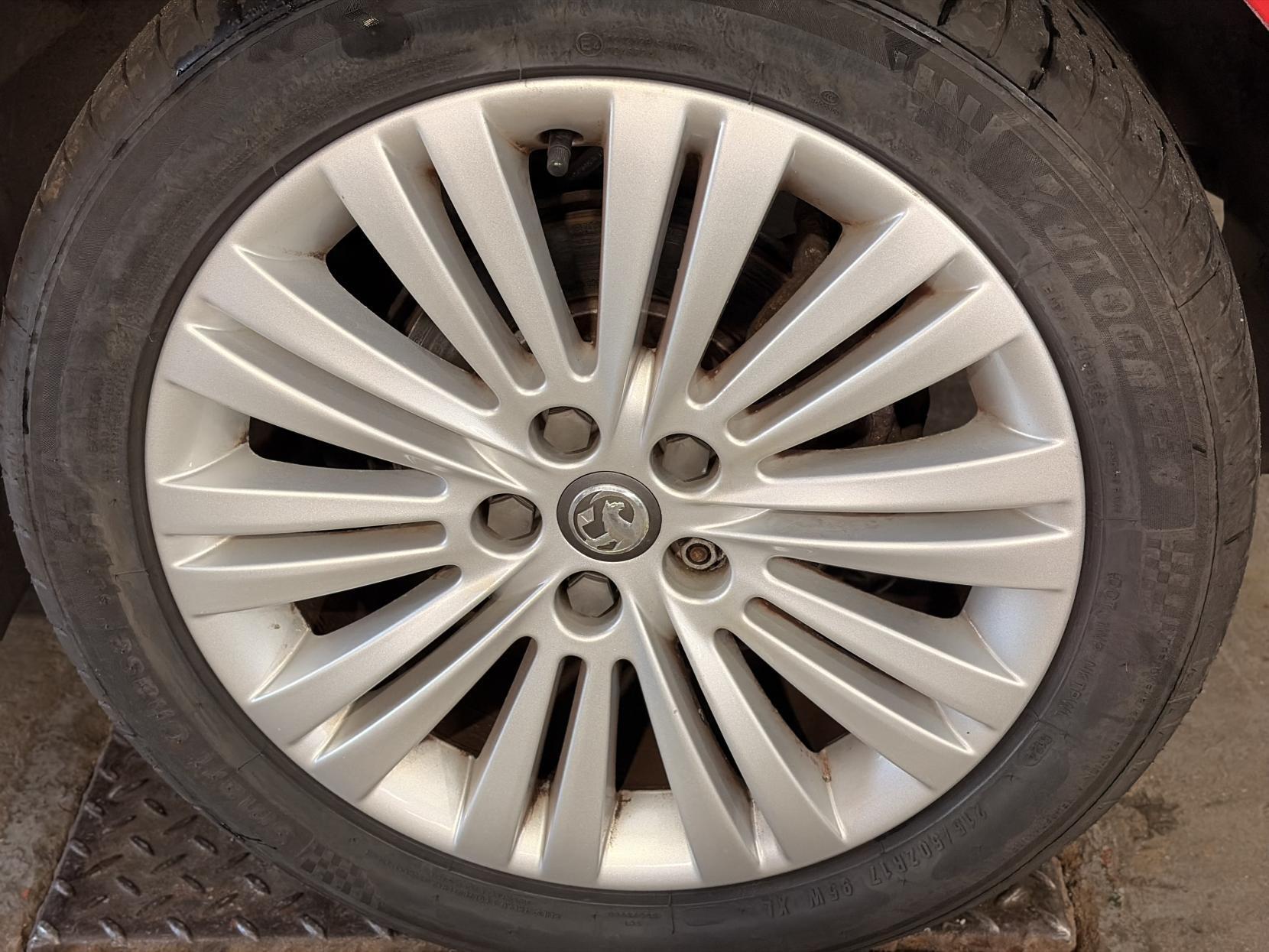 Vauxhall Astra - Image 18