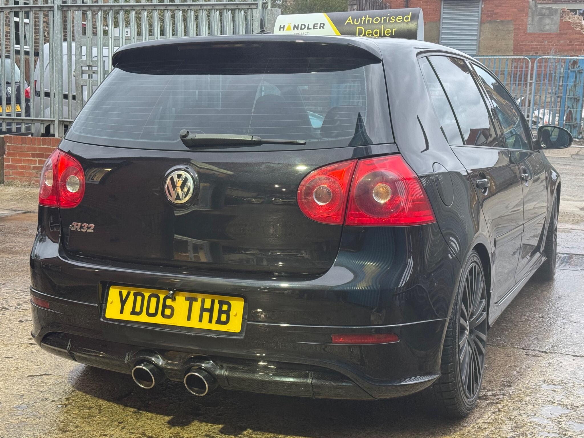 Volkswagen Golf - Image 4