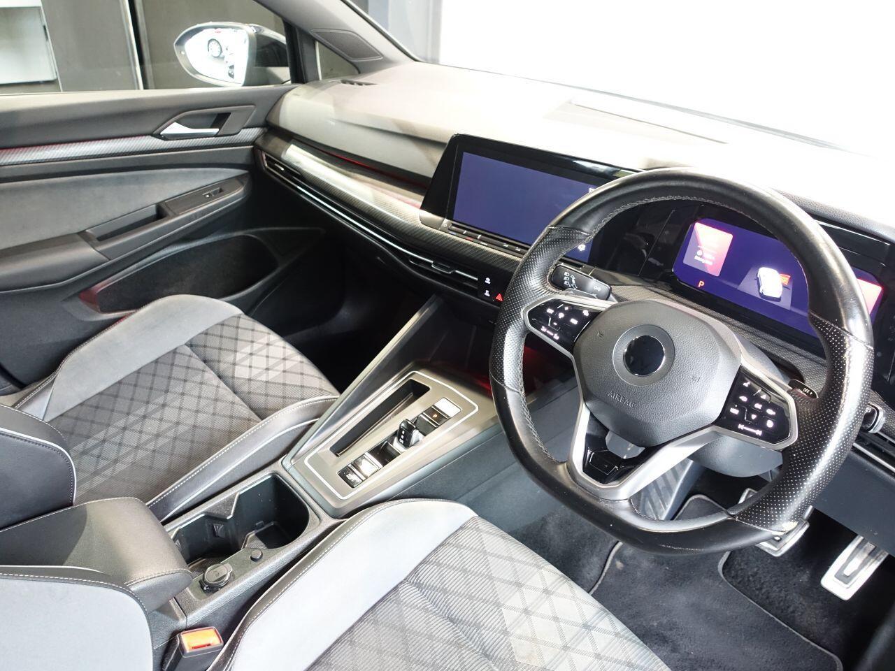 Volkswagen Golf - Image 2
