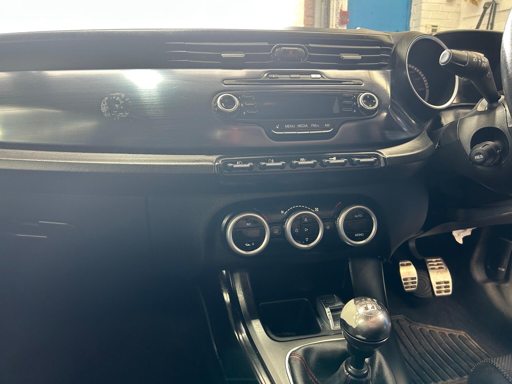 Alfa Romeo Giulietta - Image 15